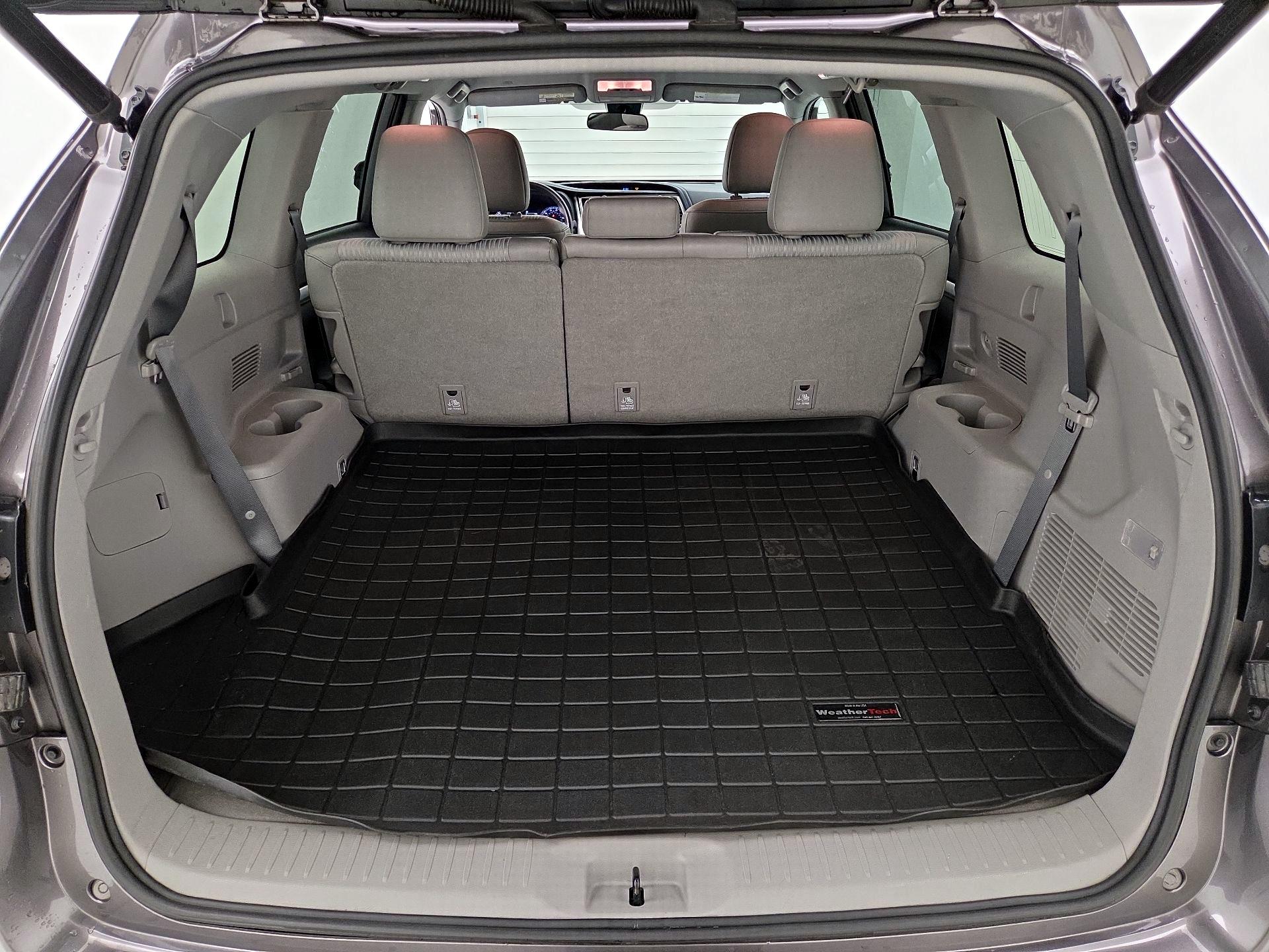 Thumbnail: 2019 Toyota Highlander - 20