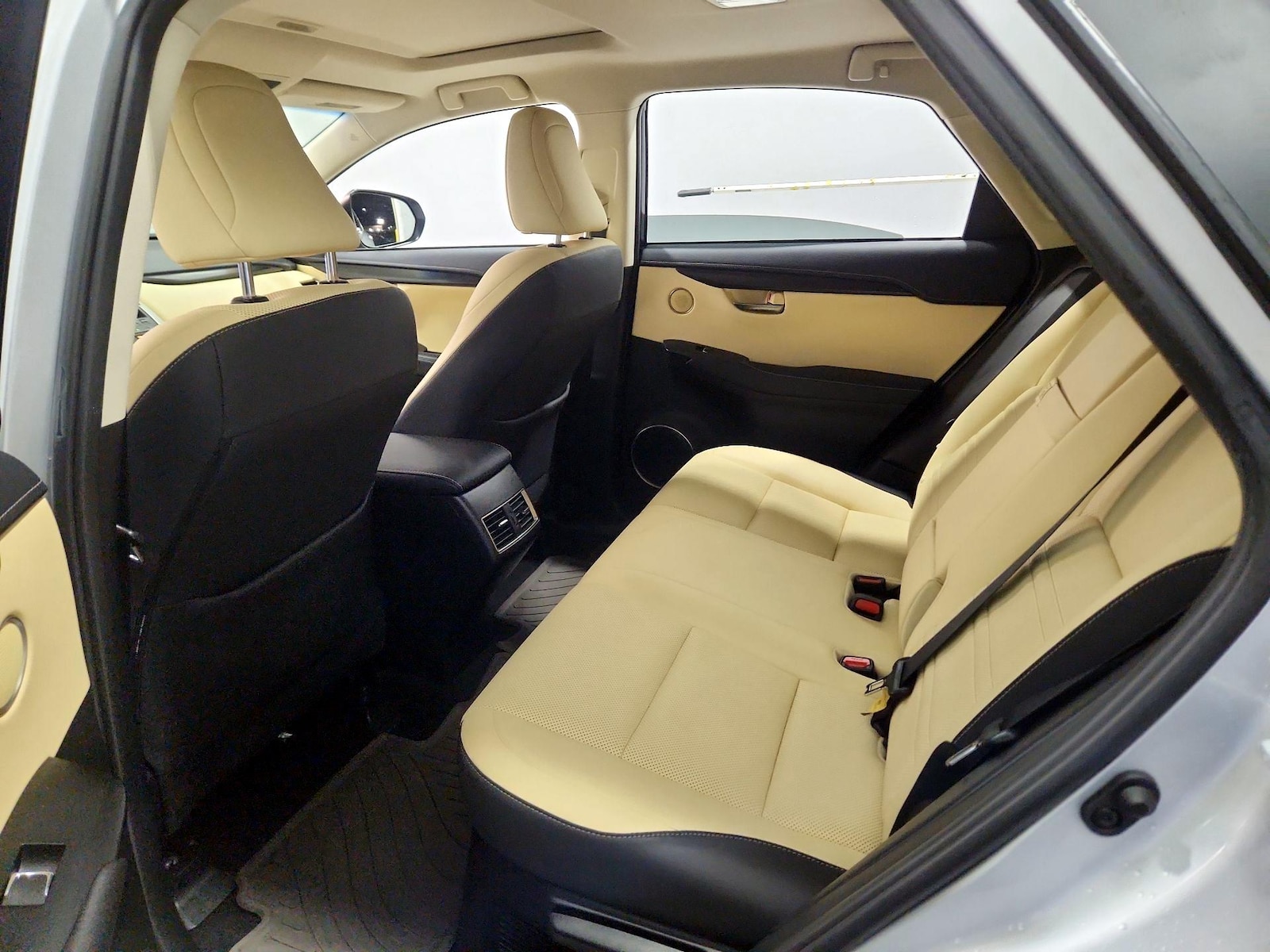 2019 Lexus NX 300 - Photo 22
