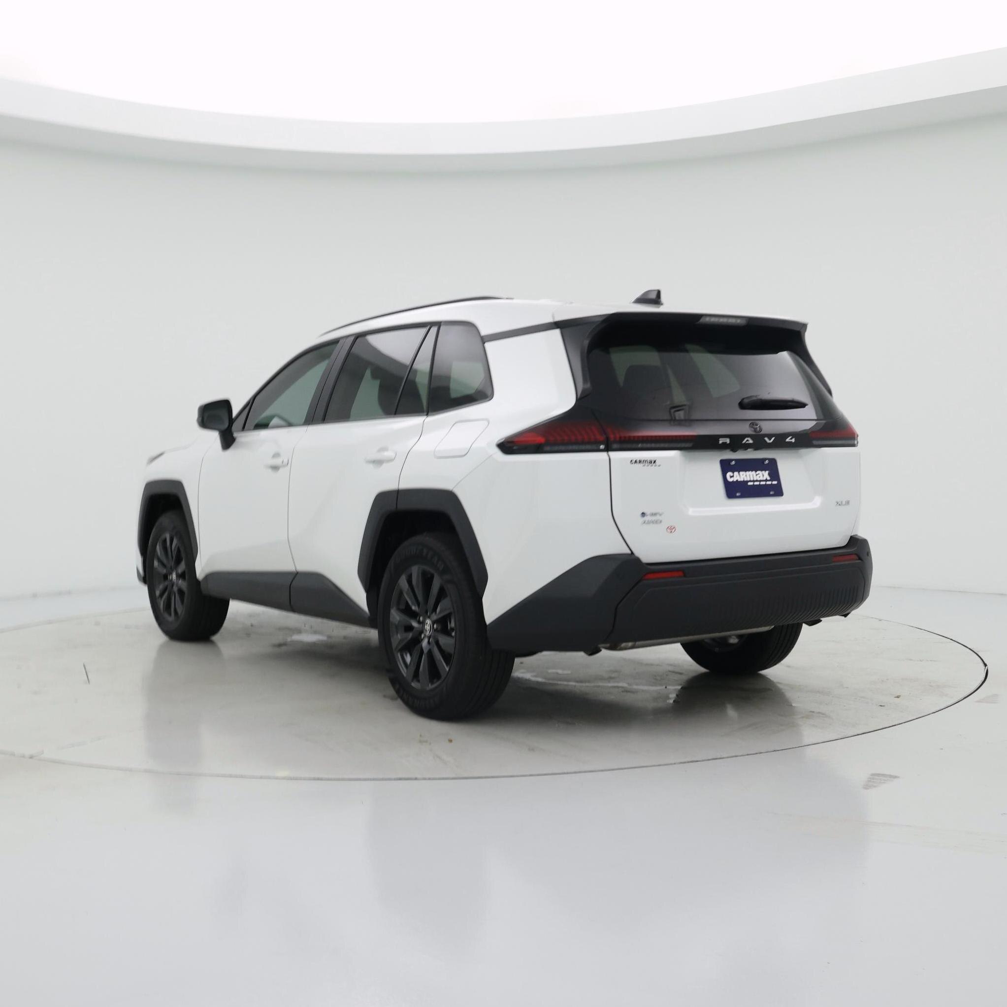 Thumbnail: 2026 Toyota RAV4 - 2