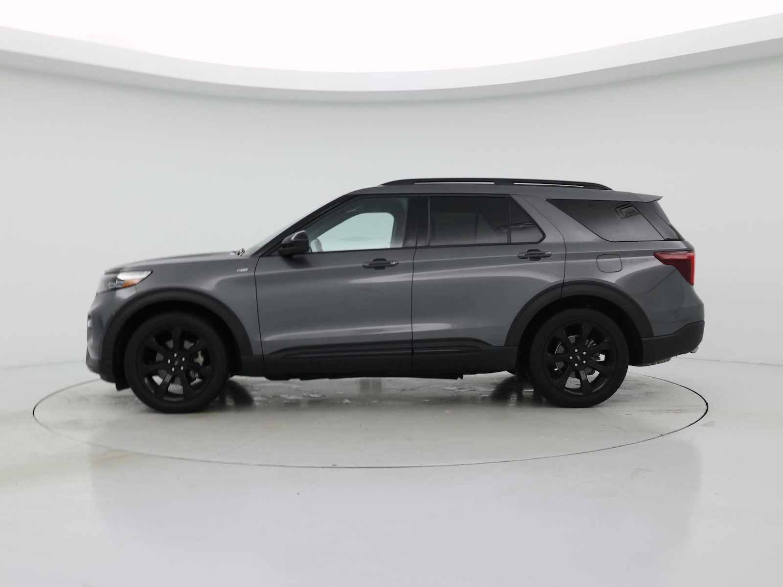 2023 Ford Explorer ST-LINE - Photo 4
