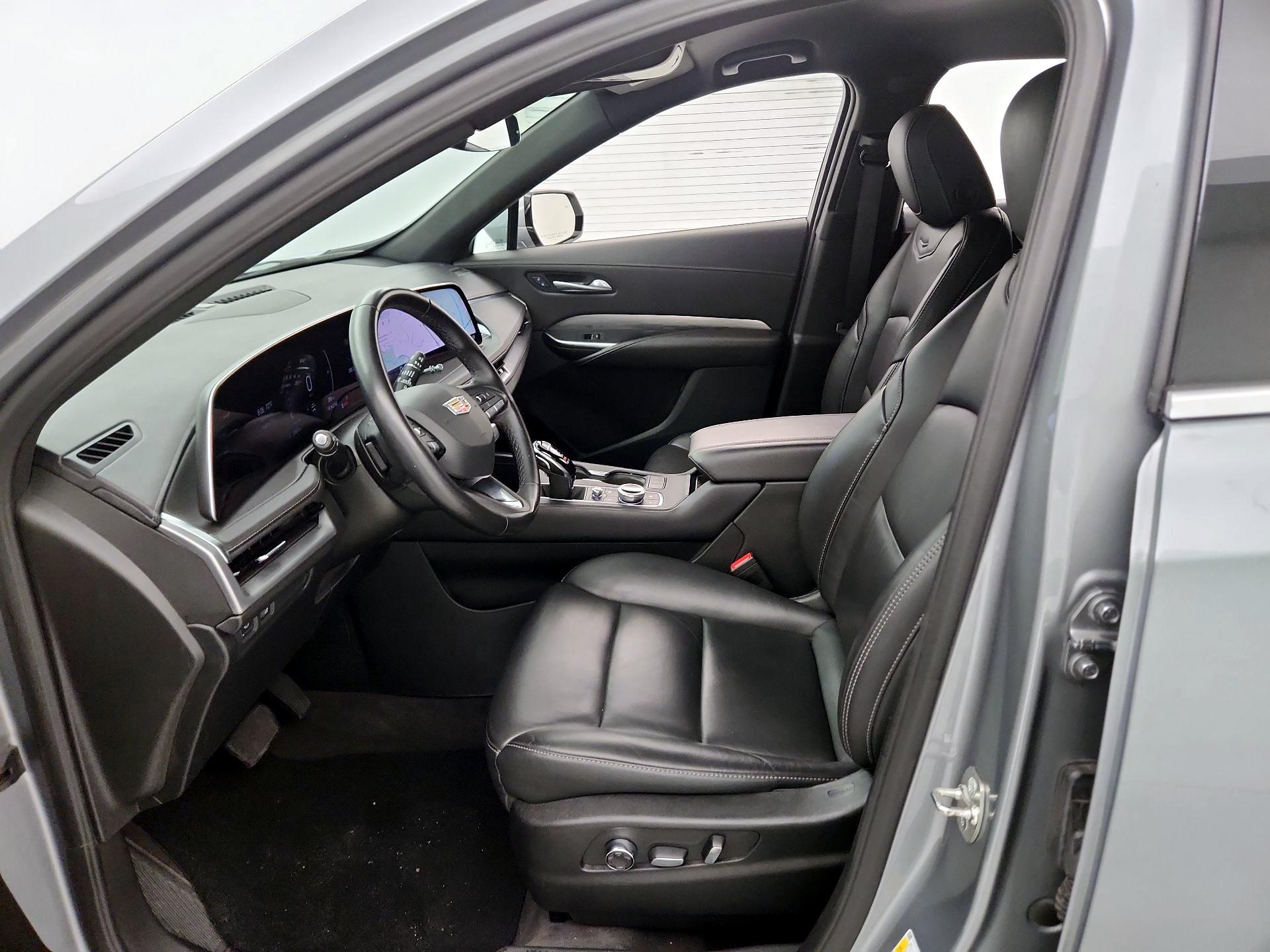 Thumbnail: 2025 Cadillac XT4 - 11