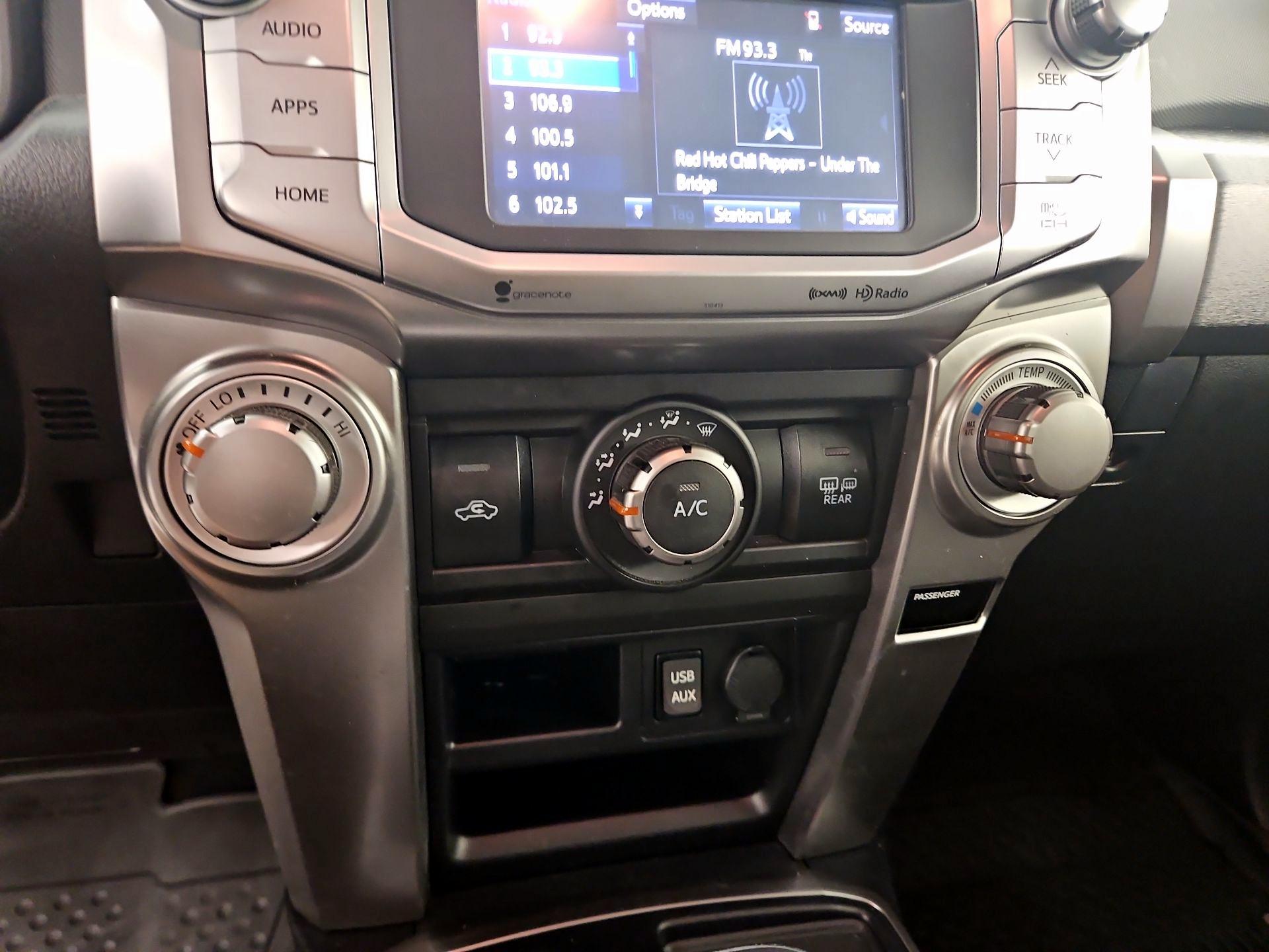 Thumbnail: 2019 Toyota 4Runner - 17