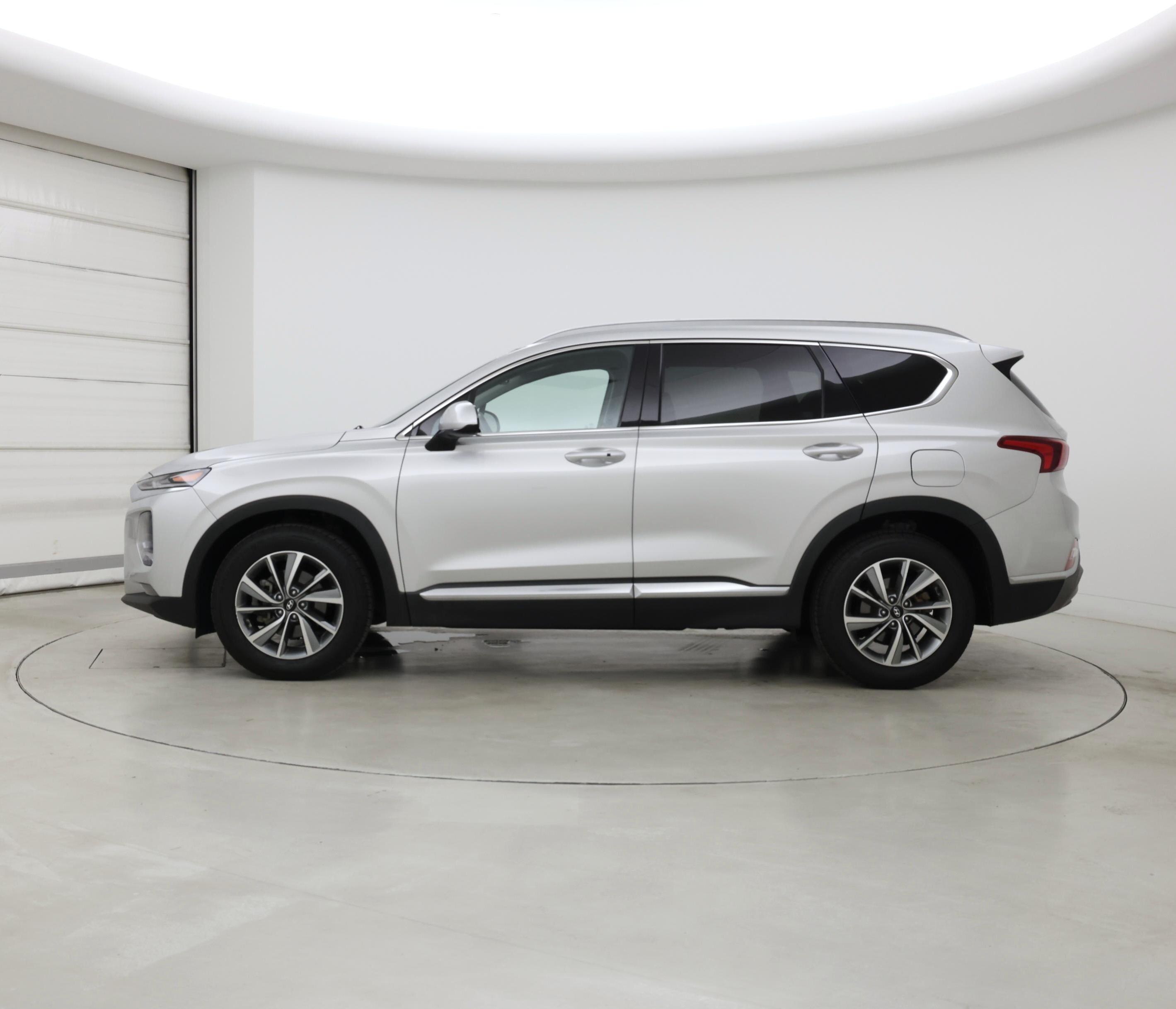 Thumbnail: 2019 Hyundai Santa Fe - 3