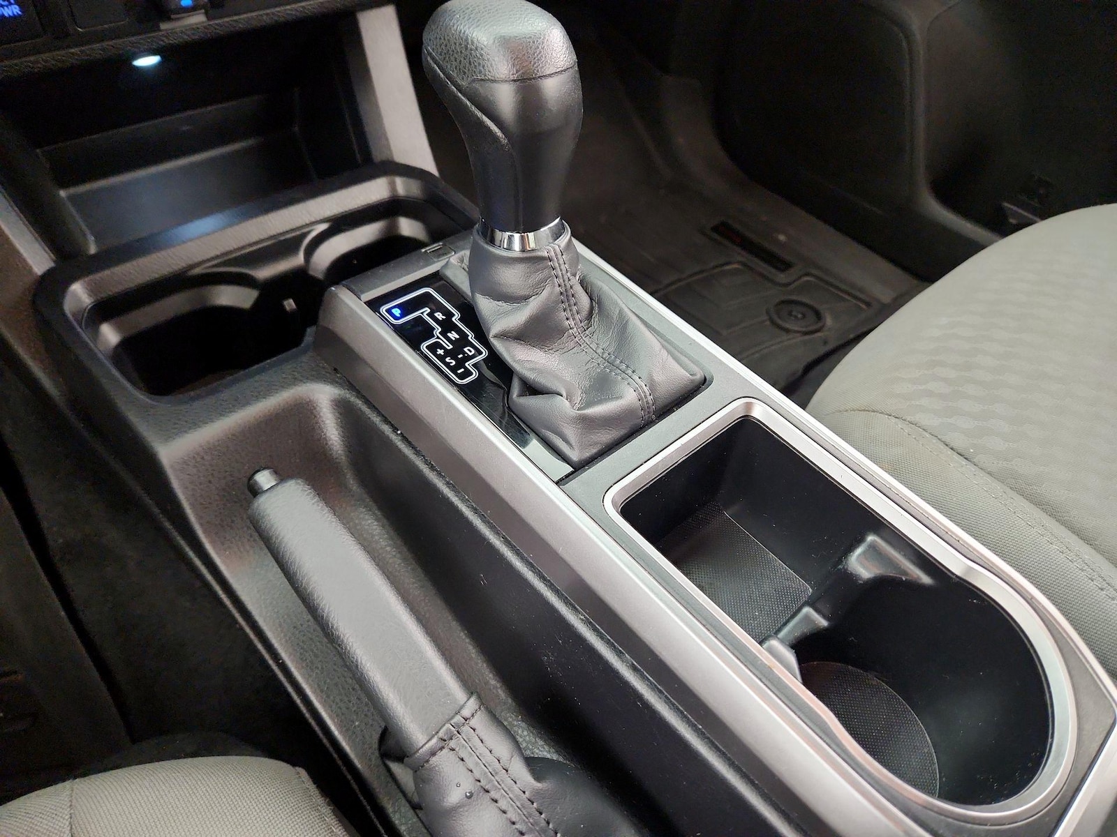 2023 Toyota Tacoma SR5 - Photo 18