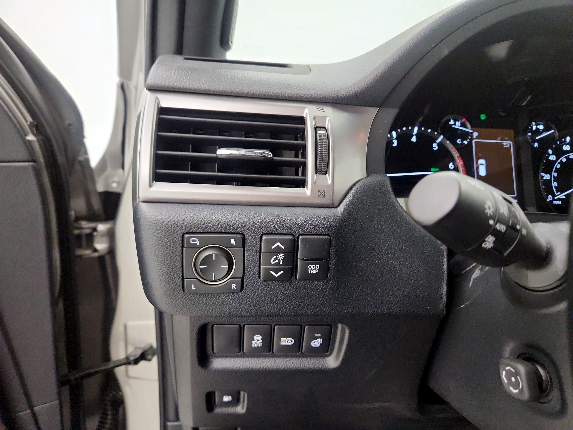 Thumbnail: 2022 Lexus GX - 13