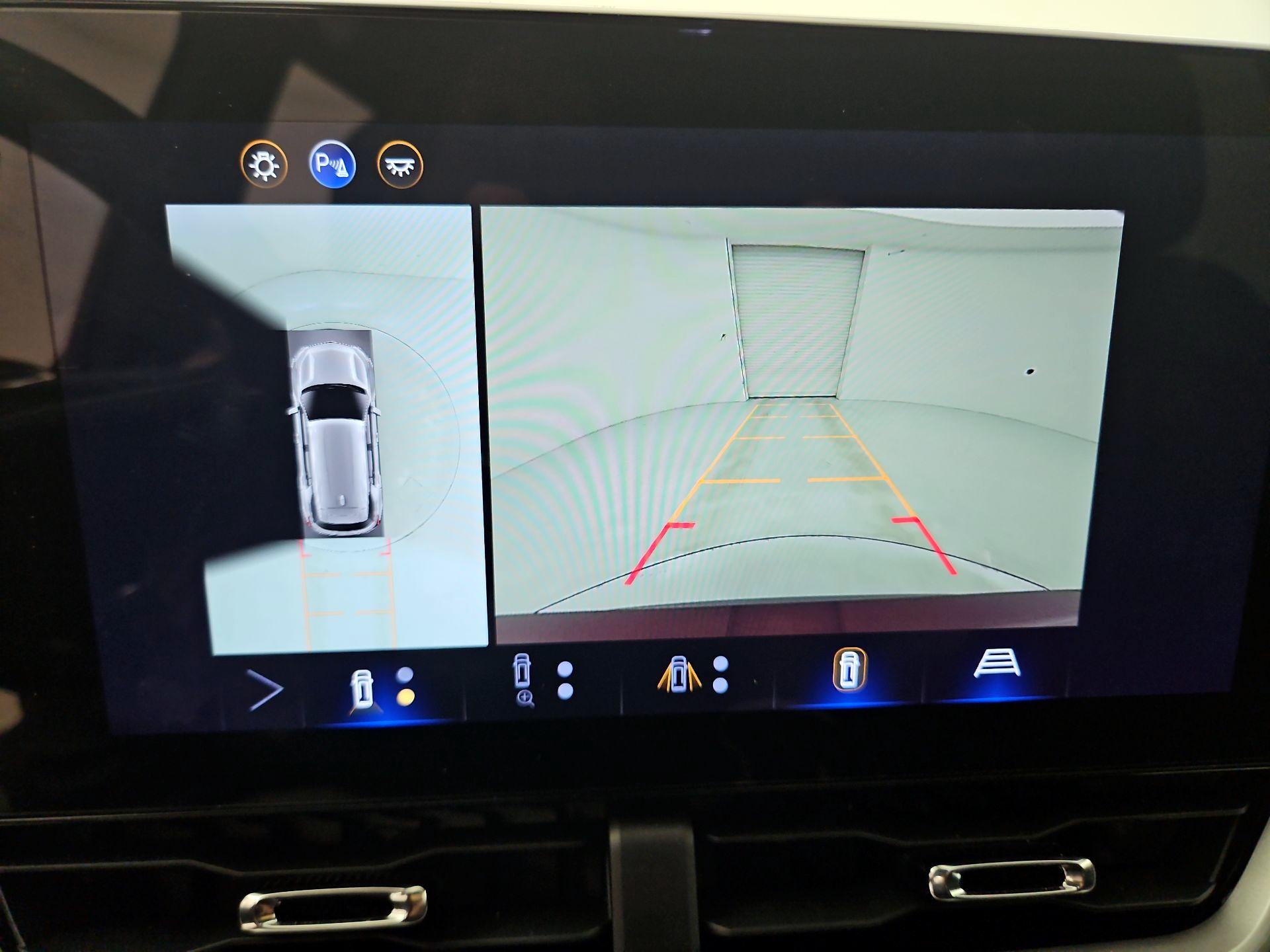 Thumbnail: 2026 Chevrolet Equinox - 15