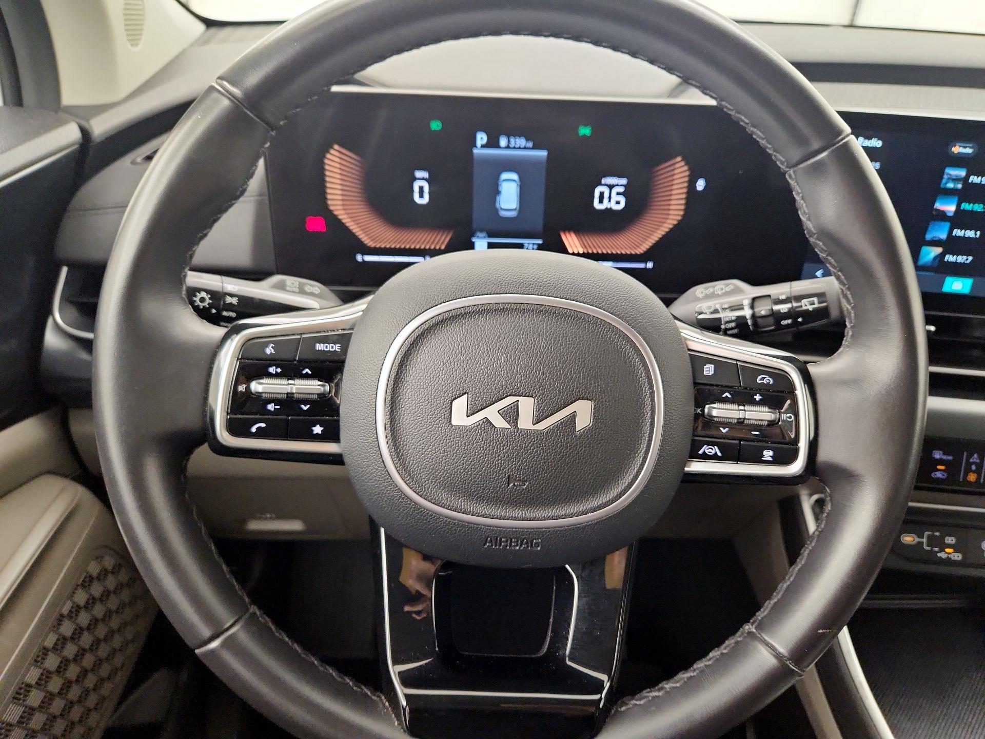 Thumbnail: 2025 Kia Carnival - 10