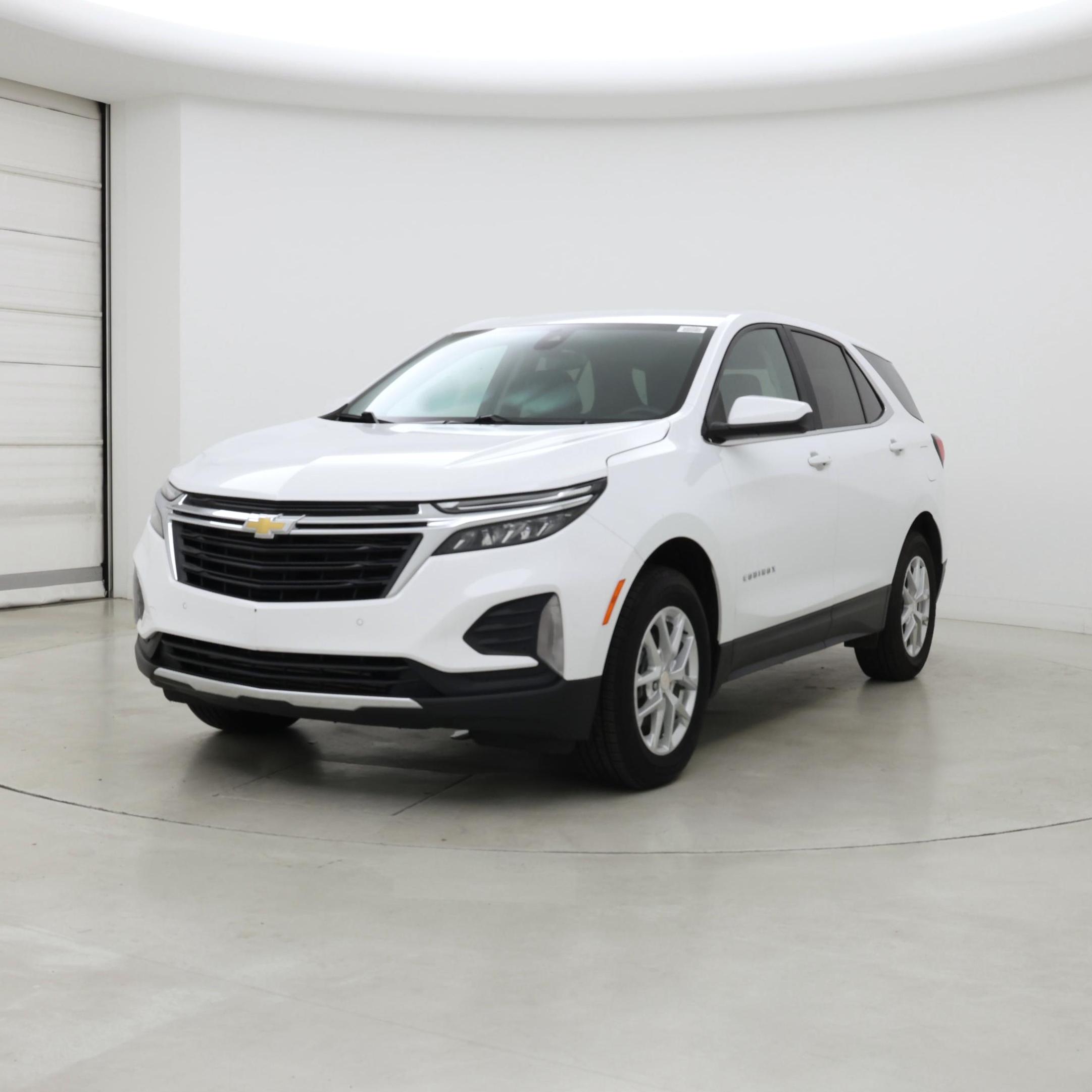 Thumbnail: 2023 Chevrolet Equinox - 4
