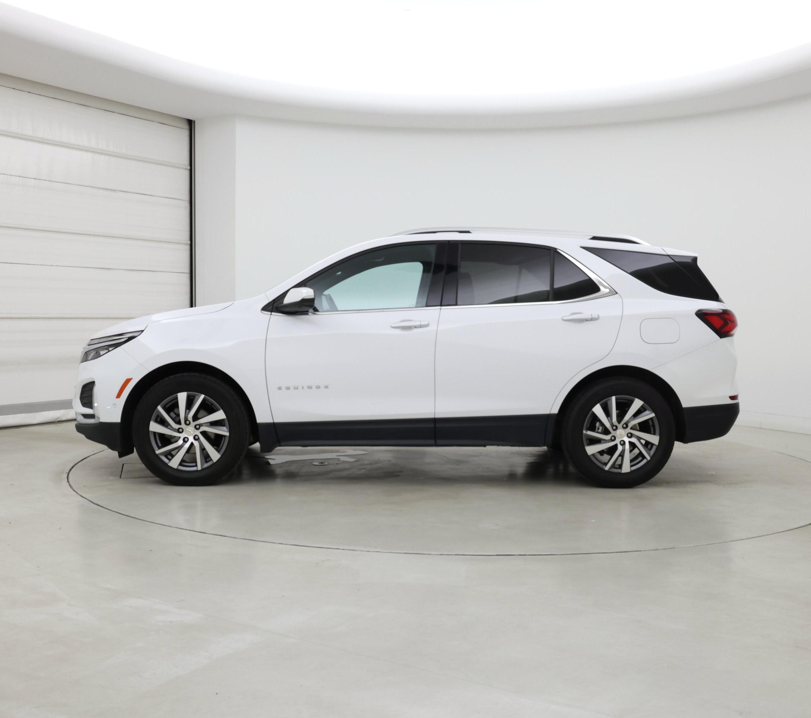 Thumbnail: 2023 Chevrolet Equinox - 3