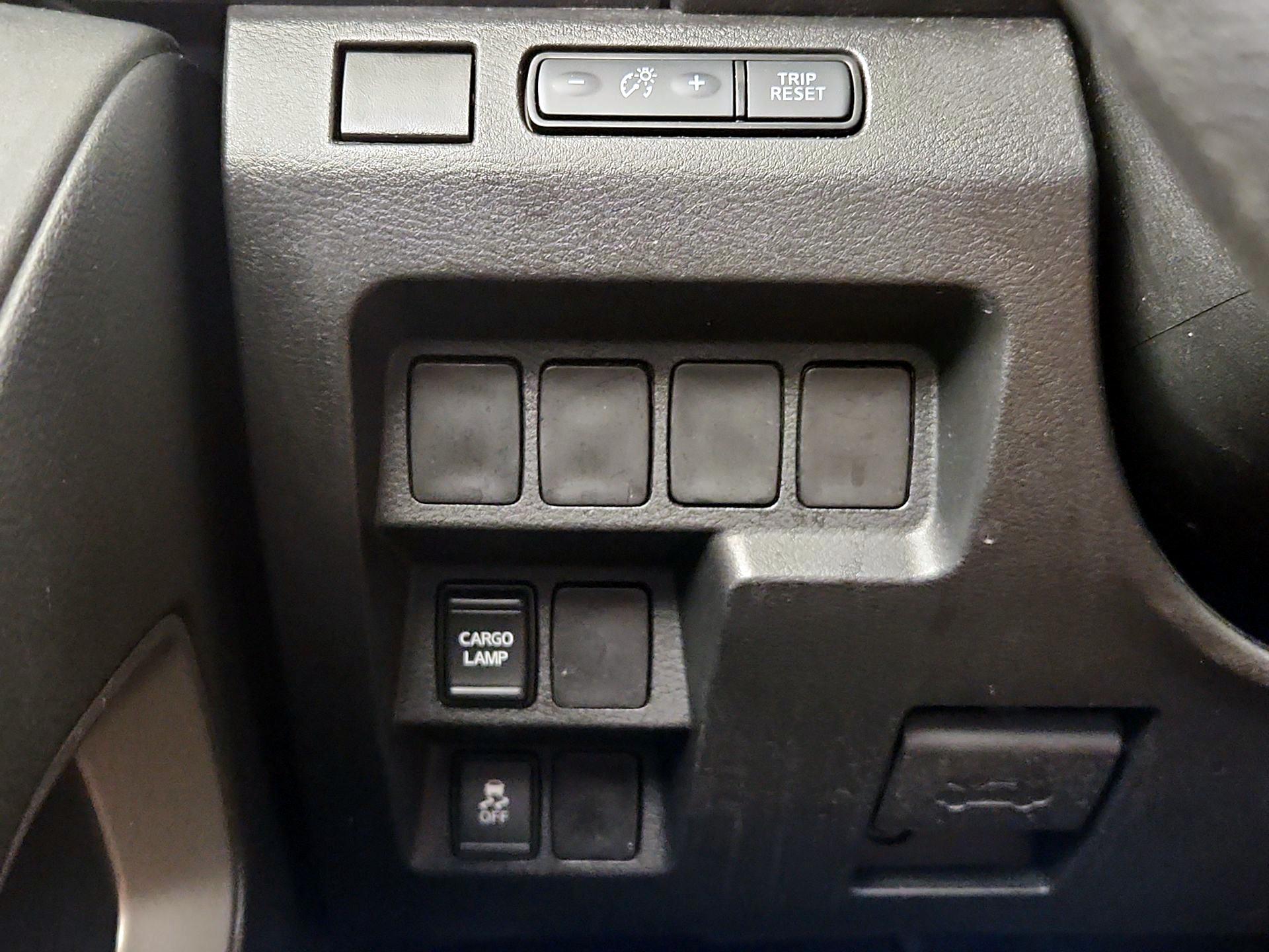 Thumbnail: 2024 Nissan Frontier - 13