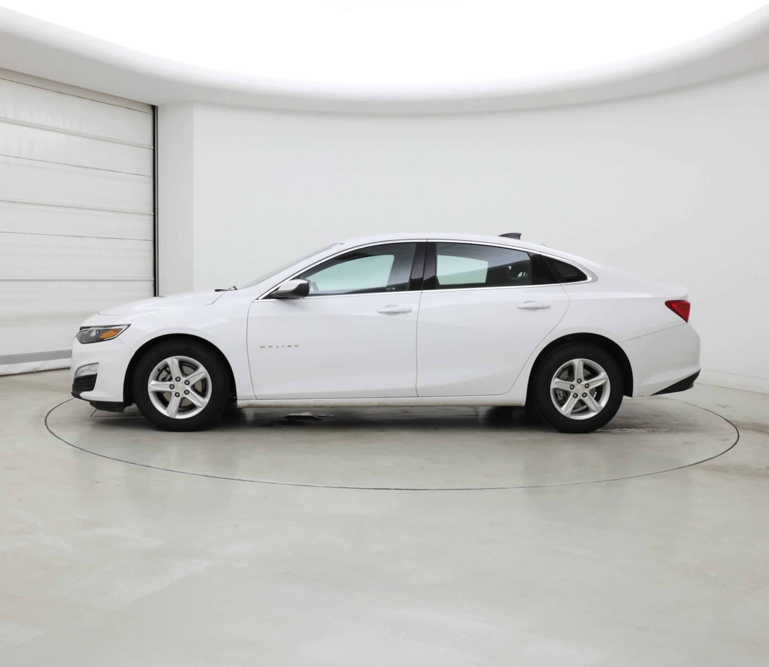 Thumbnail: 2024 Chevrolet Malibu - 3