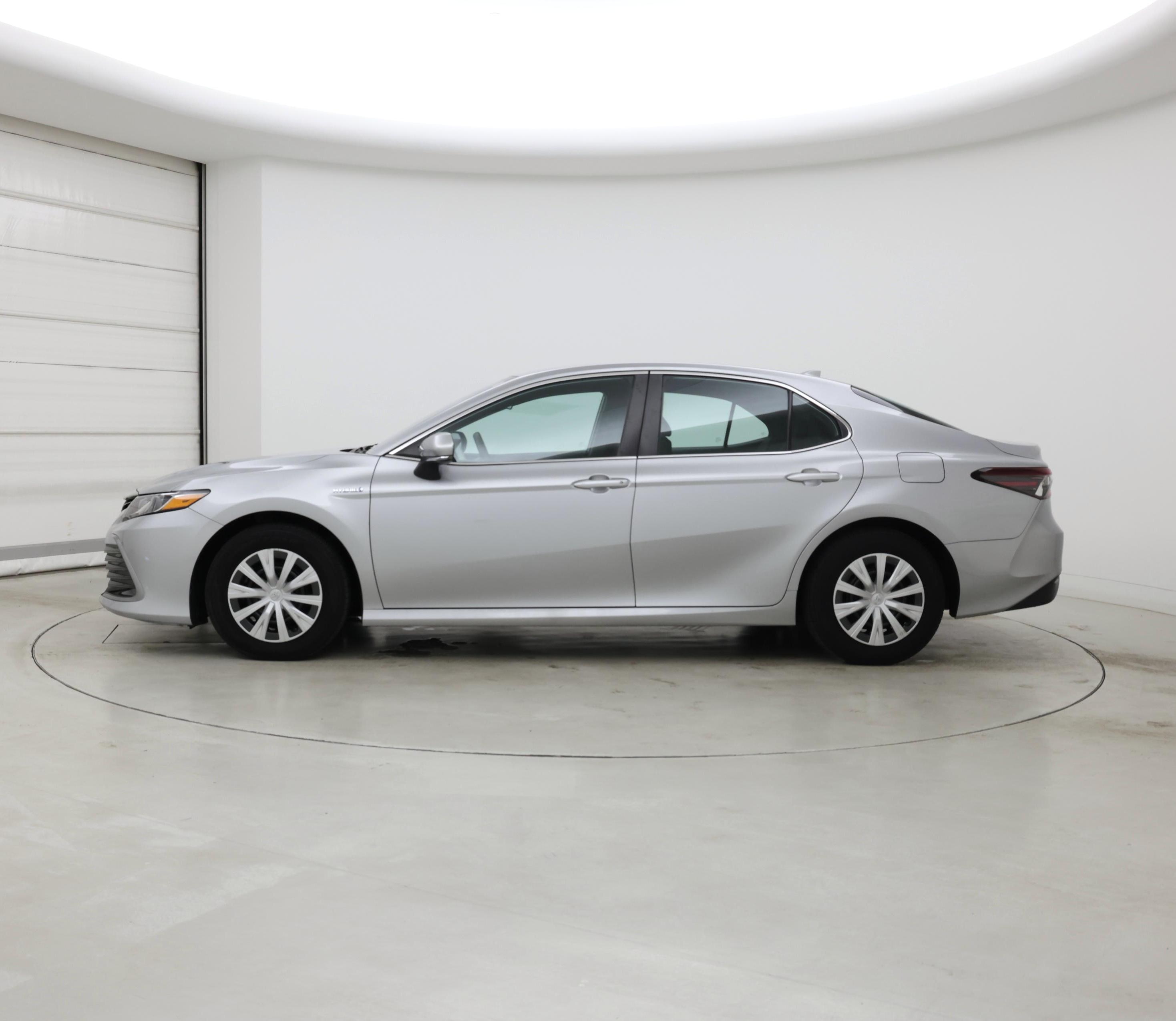 Thumbnail: 2021 Toyota Camry - 3