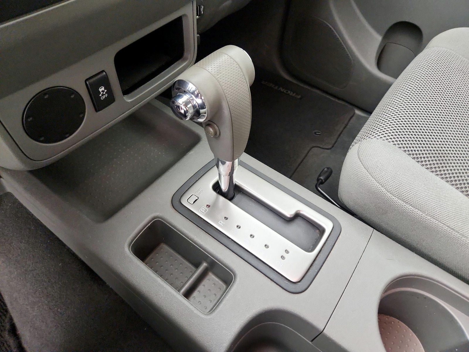 2019 Nissan Frontier SV - Photo 18