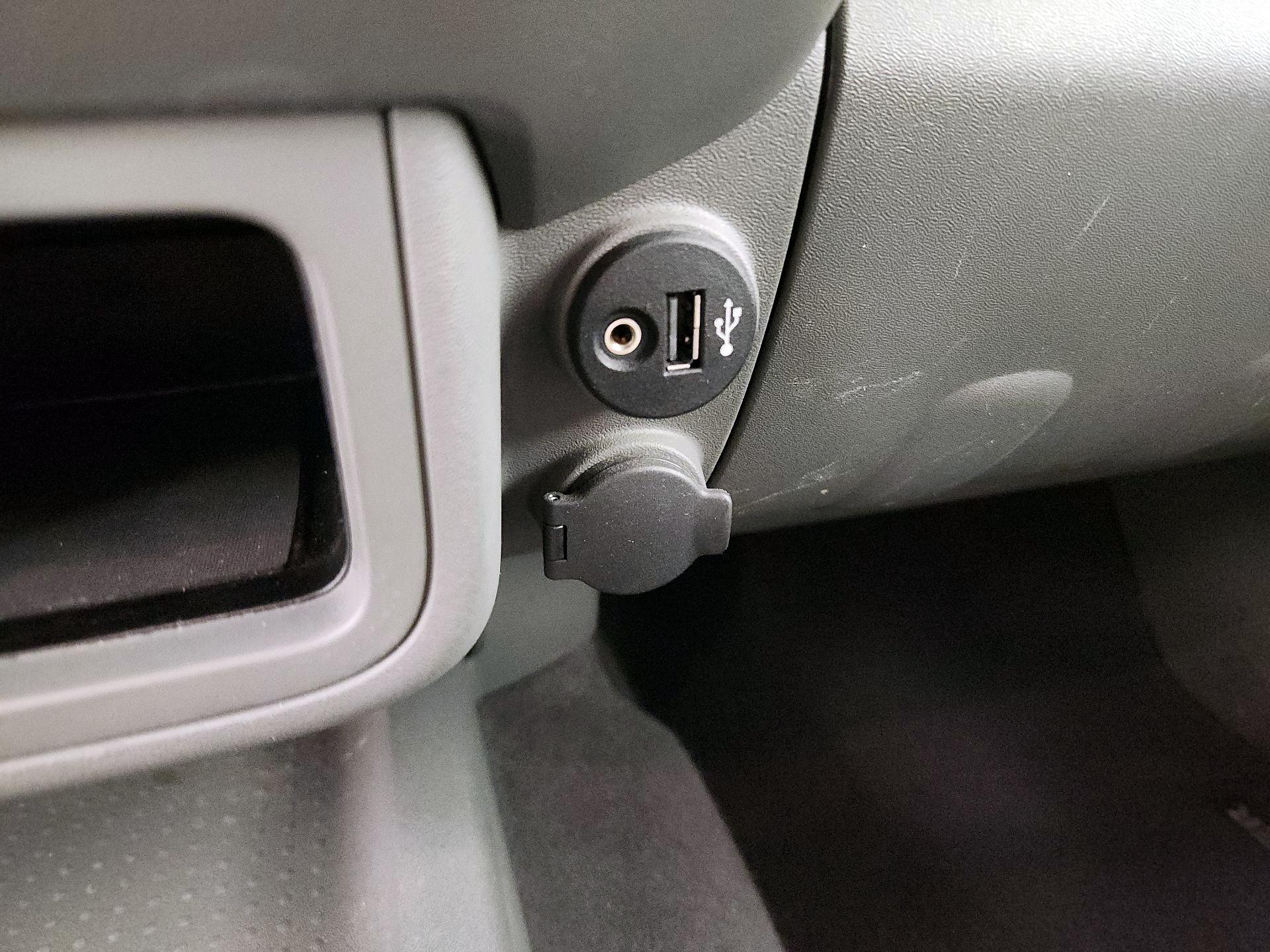Thumbnail: 2019 Nissan Frontier - 18