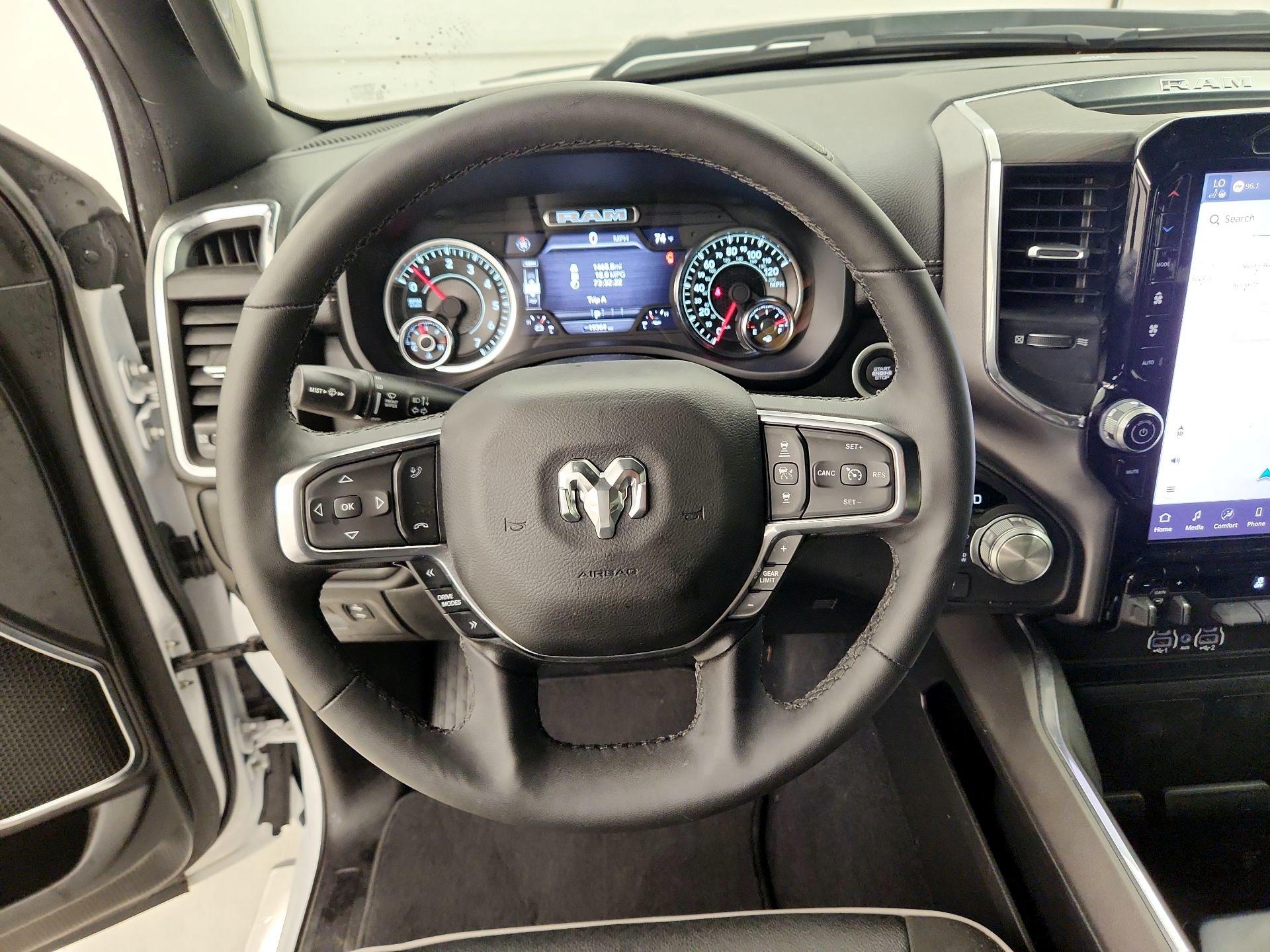 Thumbnail: 2025 RAM 1500 - 10