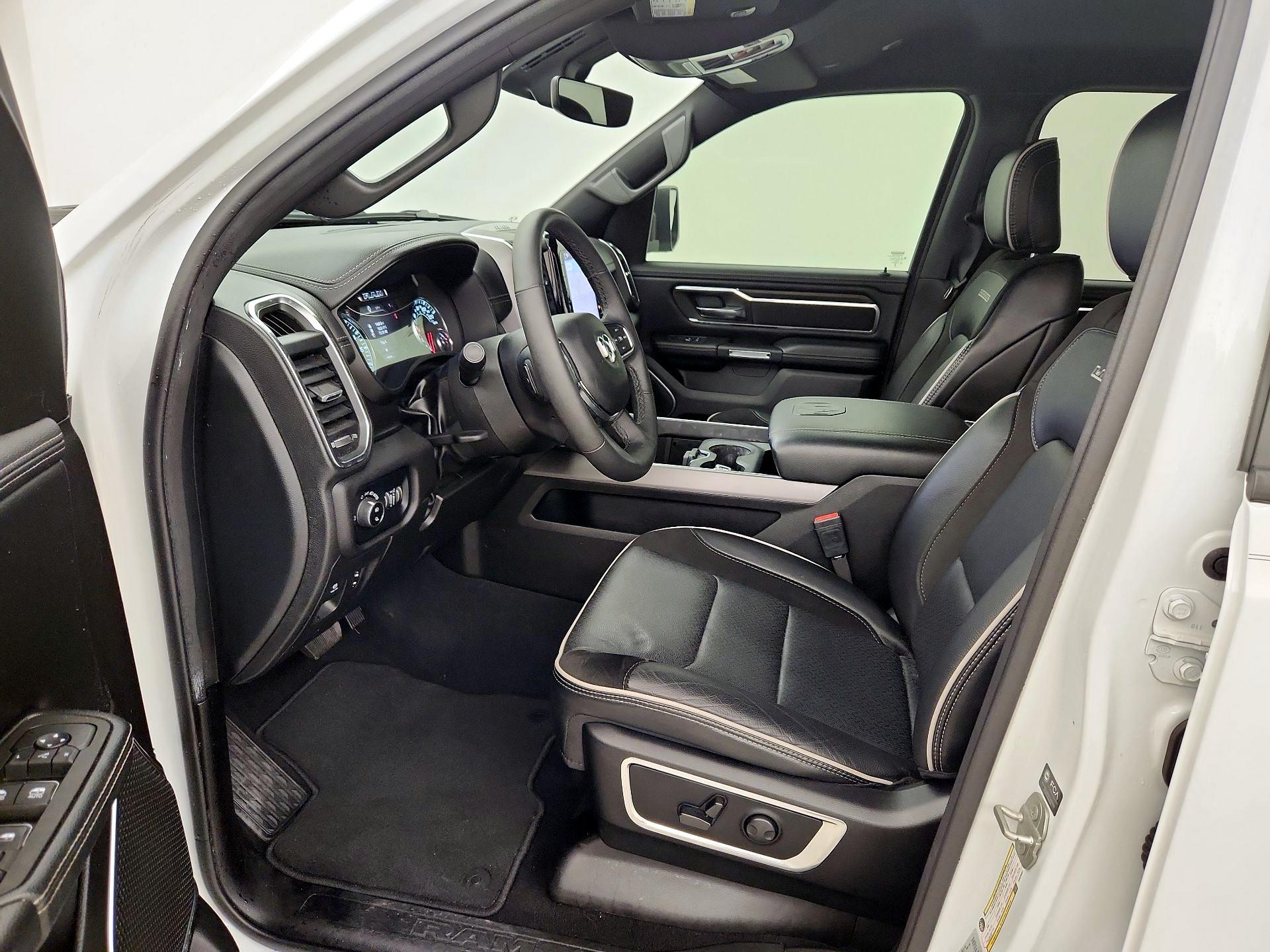 Thumbnail: 2025 RAM 1500 - 11
