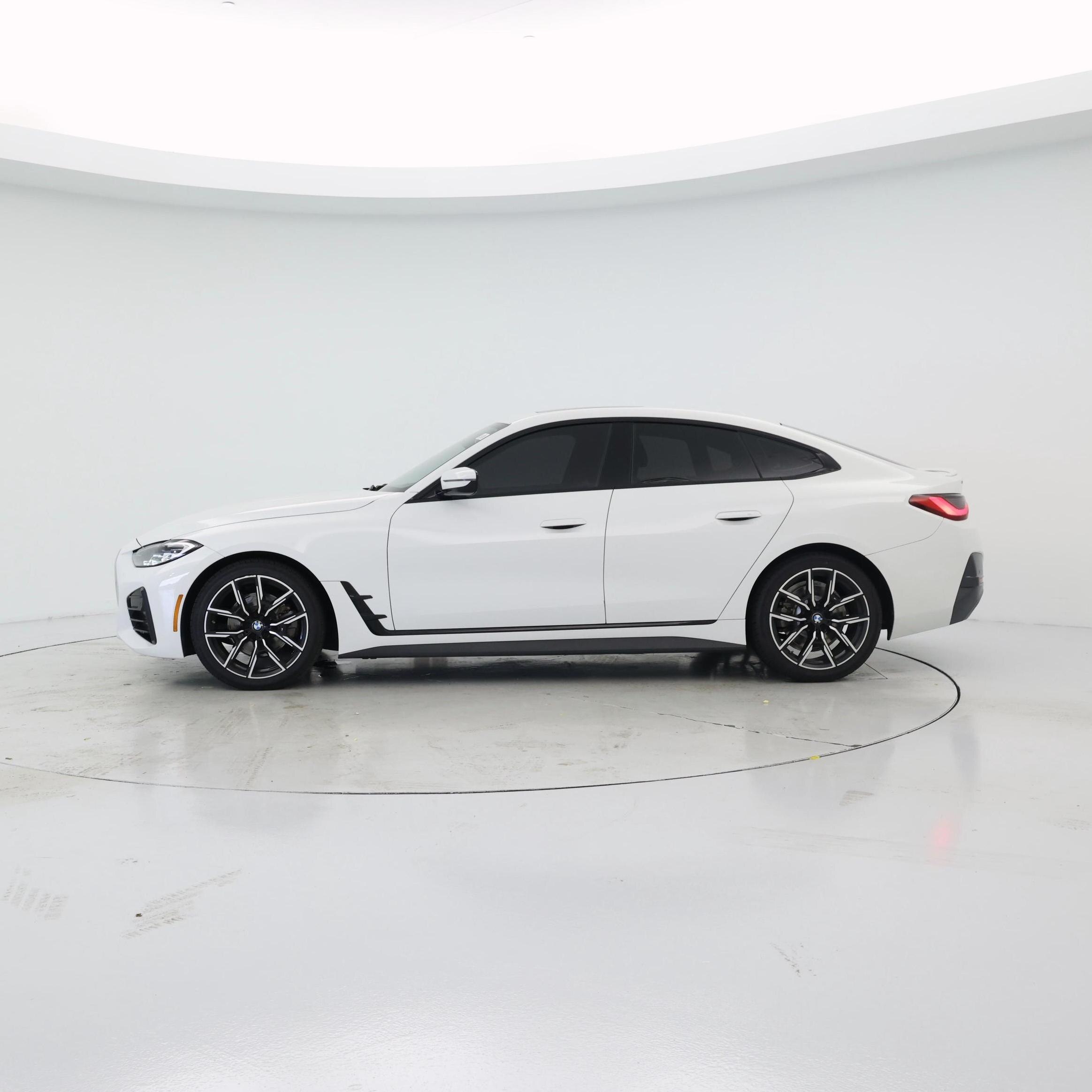 Thumbnail: 2023 BMW 4 Series - 3