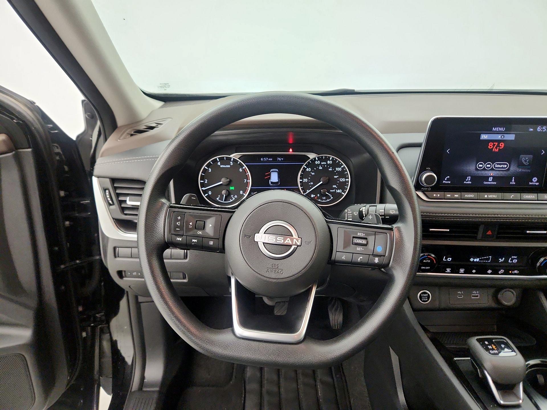 Thumbnail: 2023 Nissan Rogue - 10
