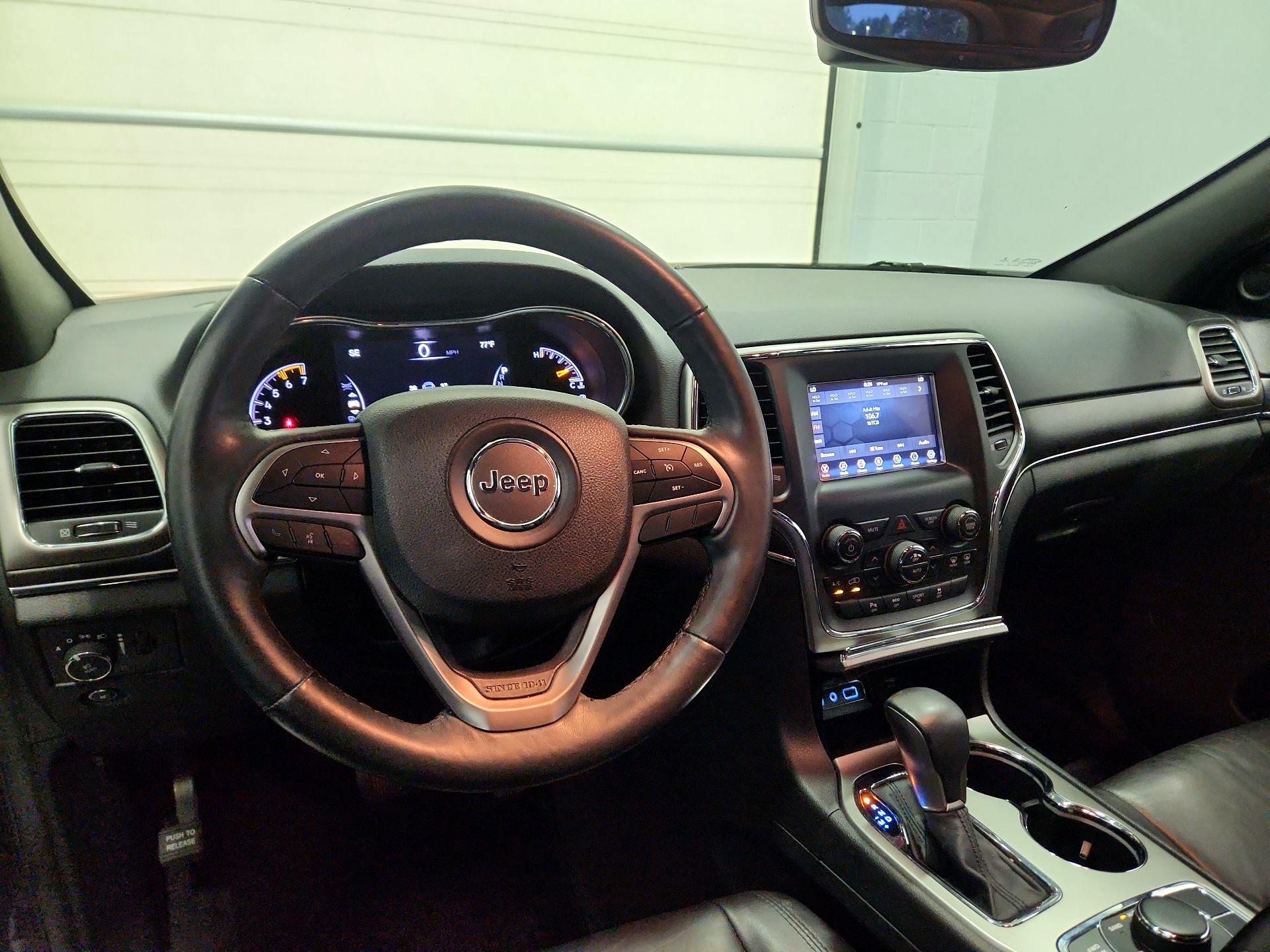 Thumbnail: 2018 Jeep Grand Cherokee - 9