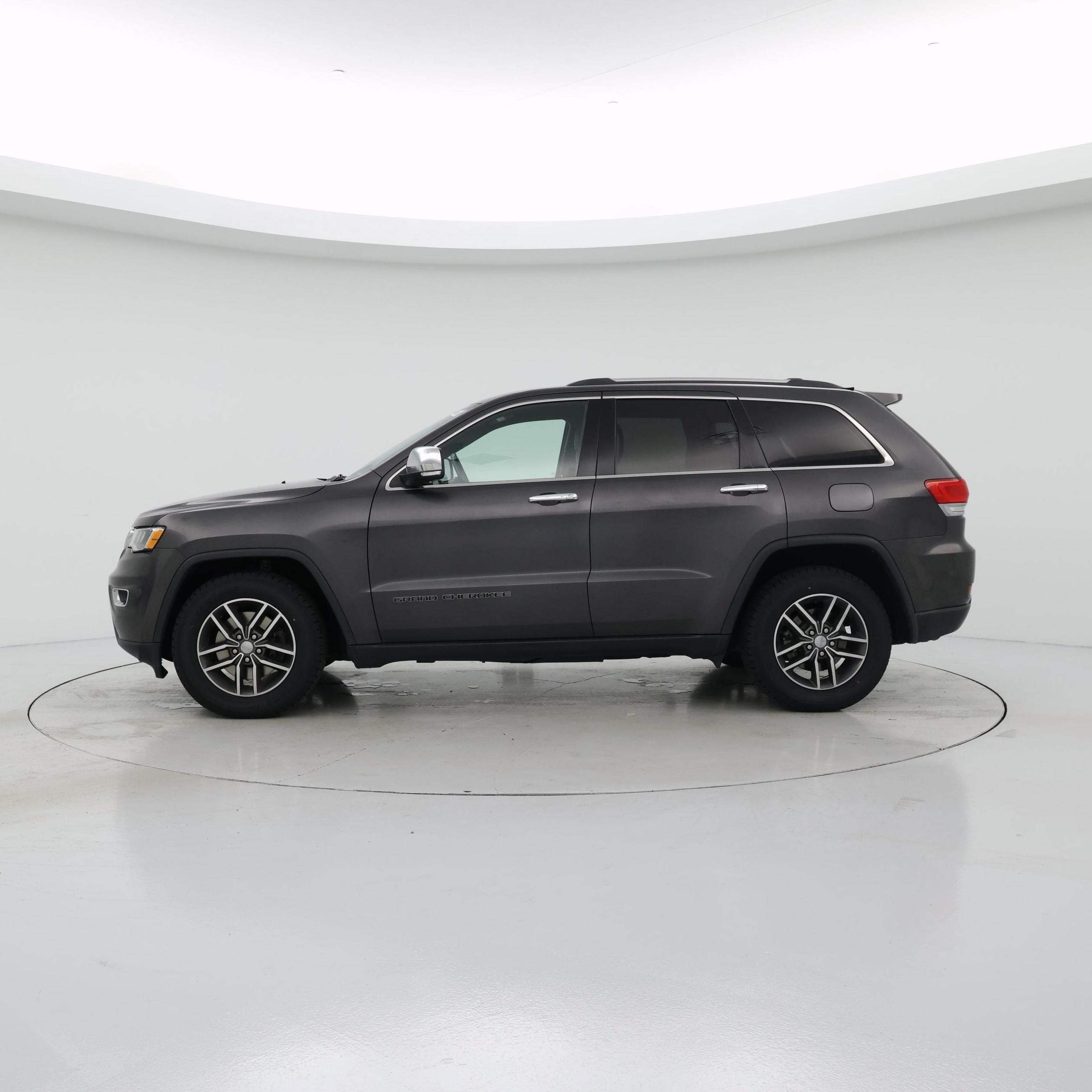 Thumbnail: 2018 Jeep Grand Cherokee - 3
