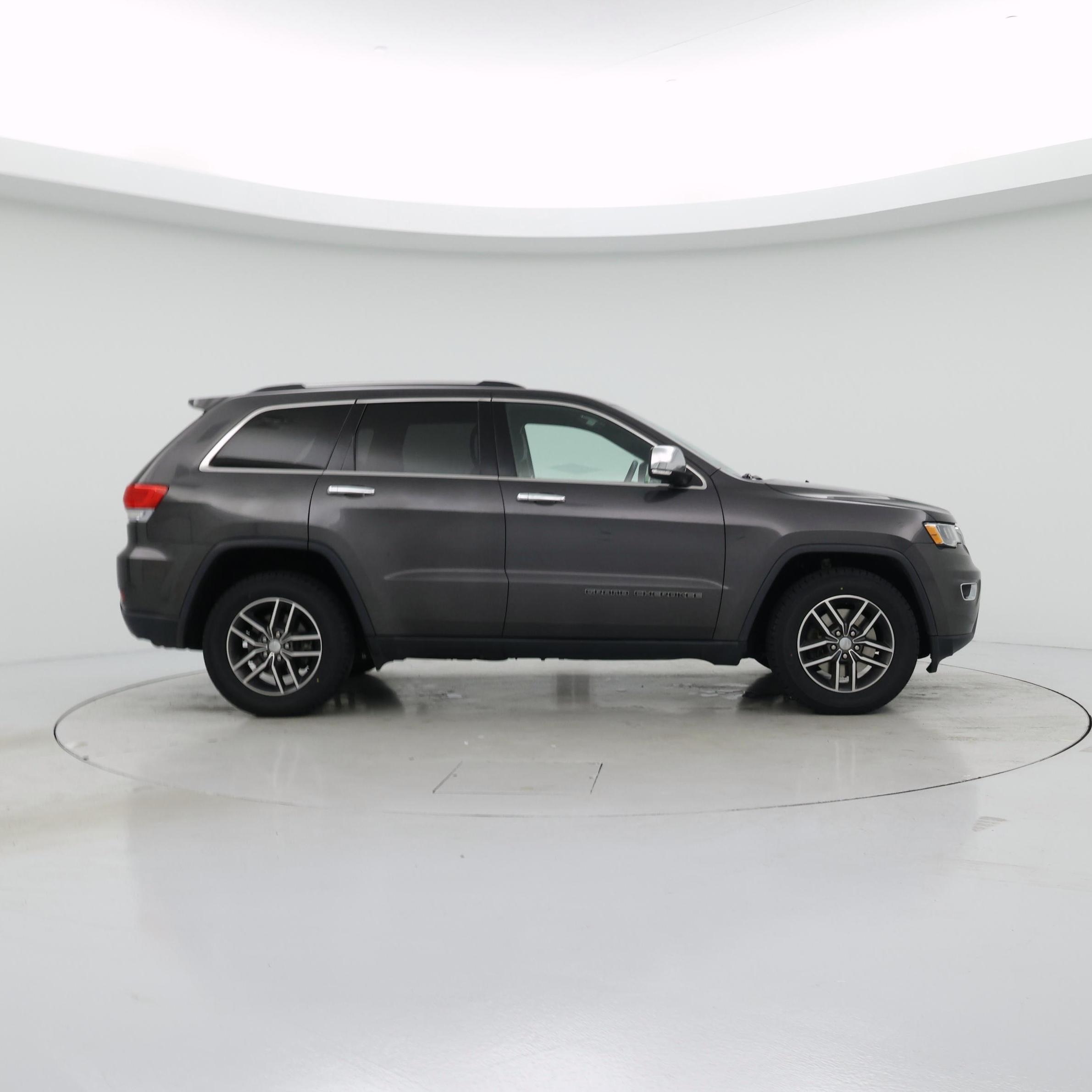 Thumbnail: 2018 Jeep Grand Cherokee - 7