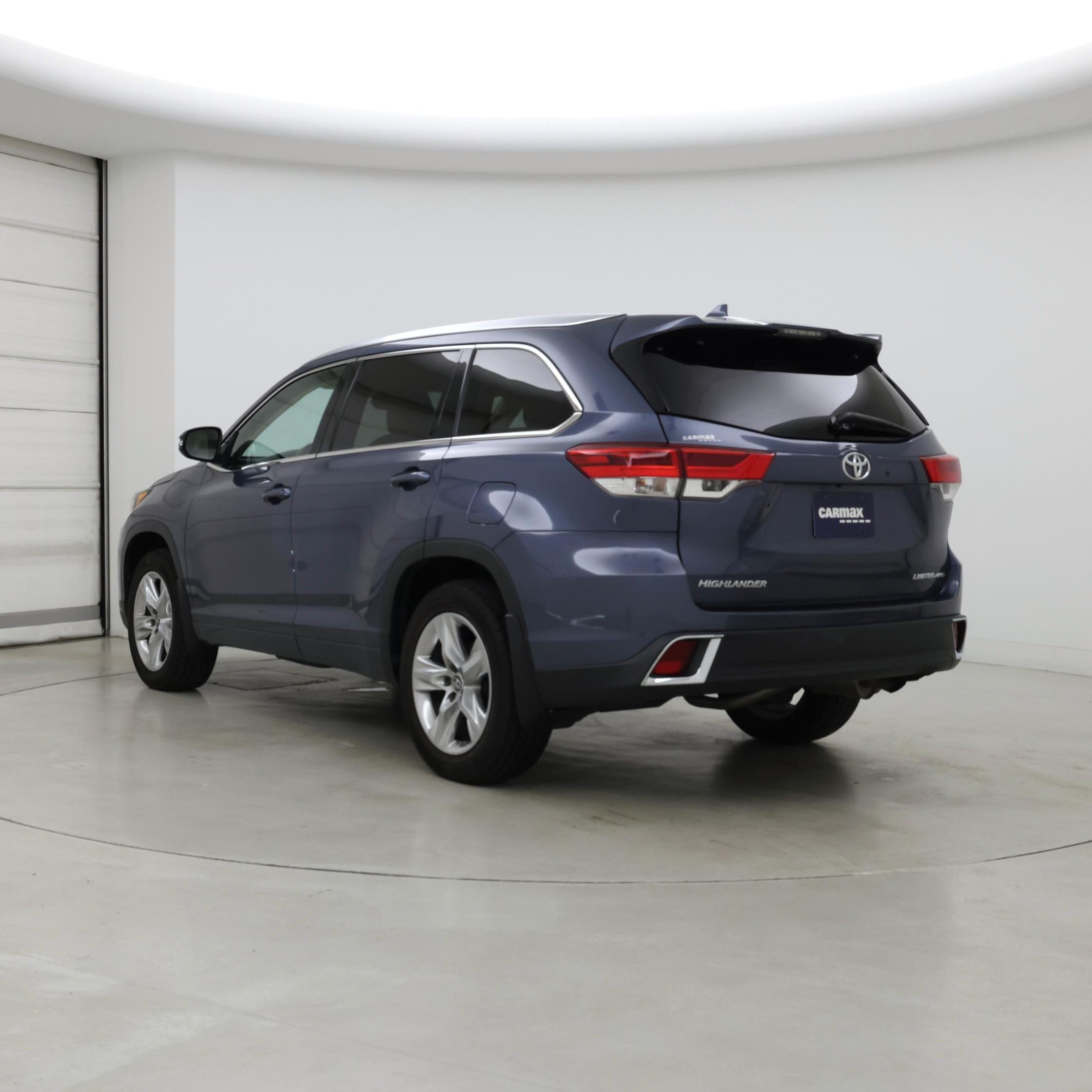 Thumbnail: 2017 Toyota Highlander - 2