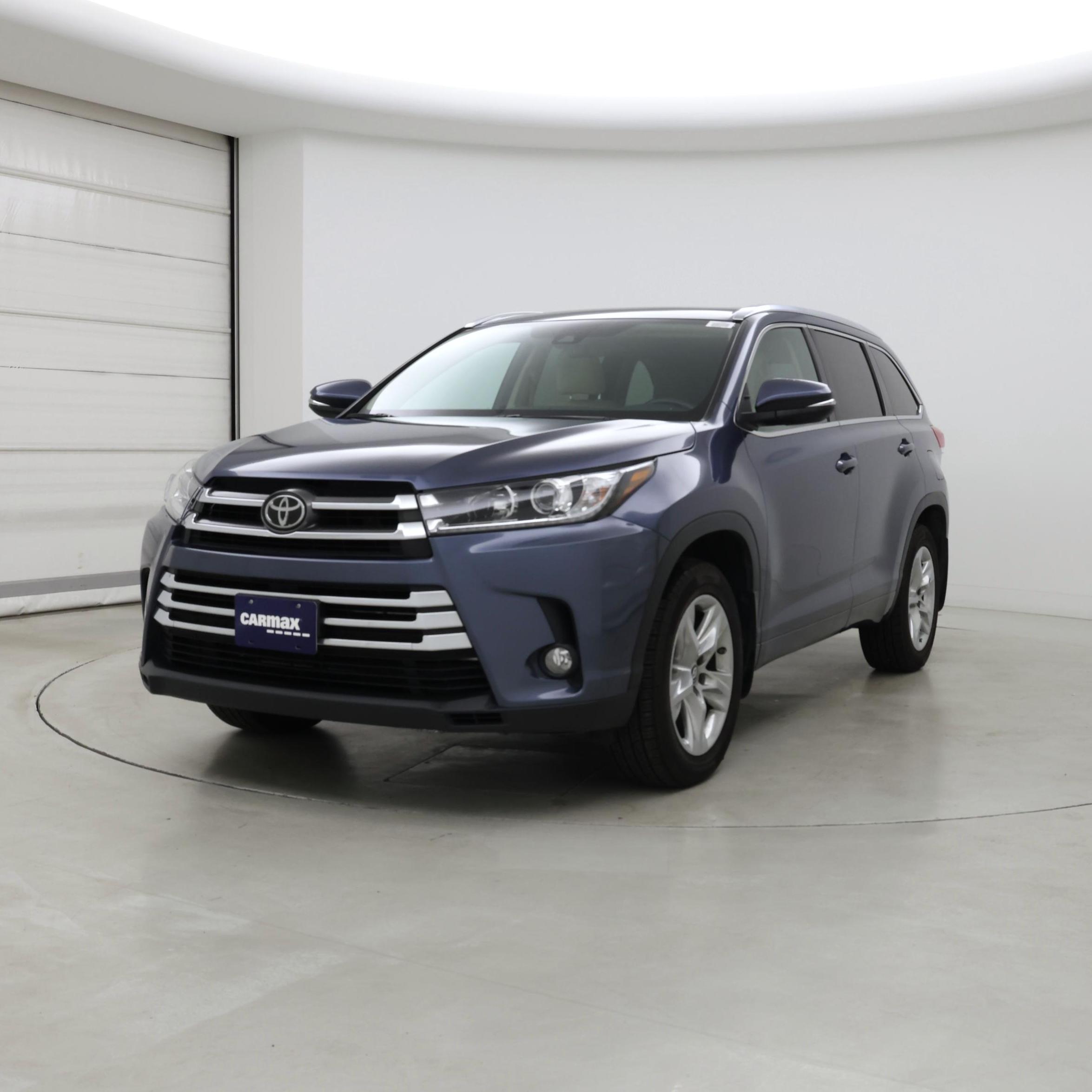Thumbnail: 2017 Toyota Highlander - 4