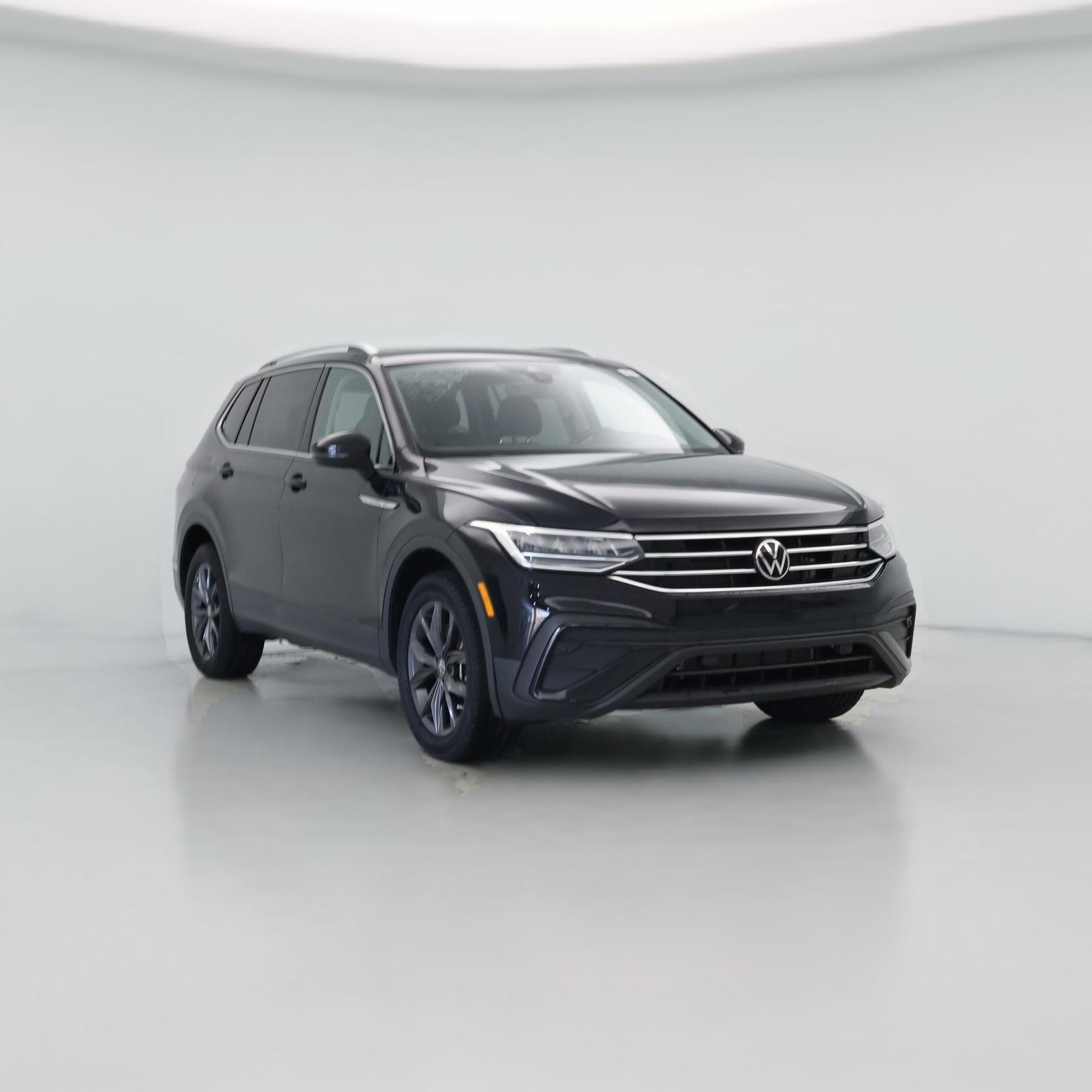 Thumbnail: 2023 Volkswagen Tiguan - 1
