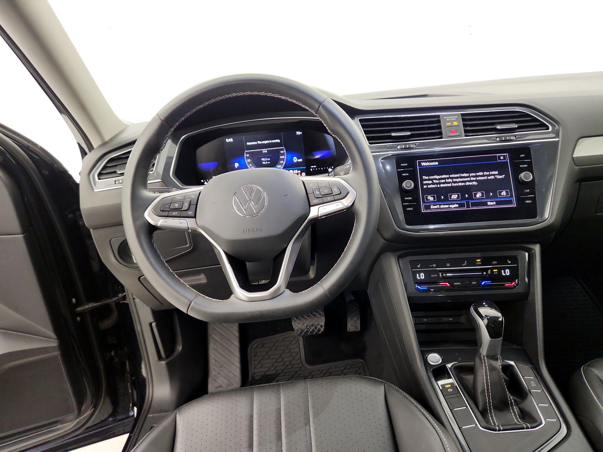 Thumbnail: 2023 Volkswagen Tiguan - 10
