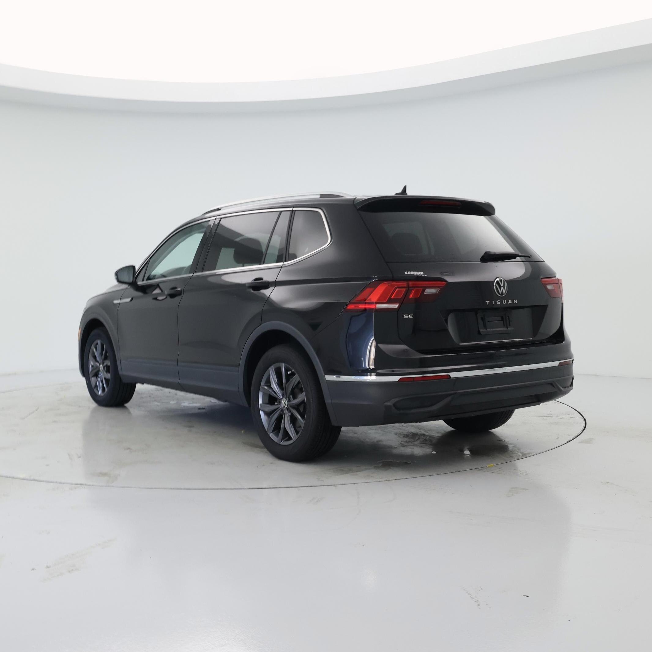 Thumbnail: 2023 Volkswagen Tiguan - 2