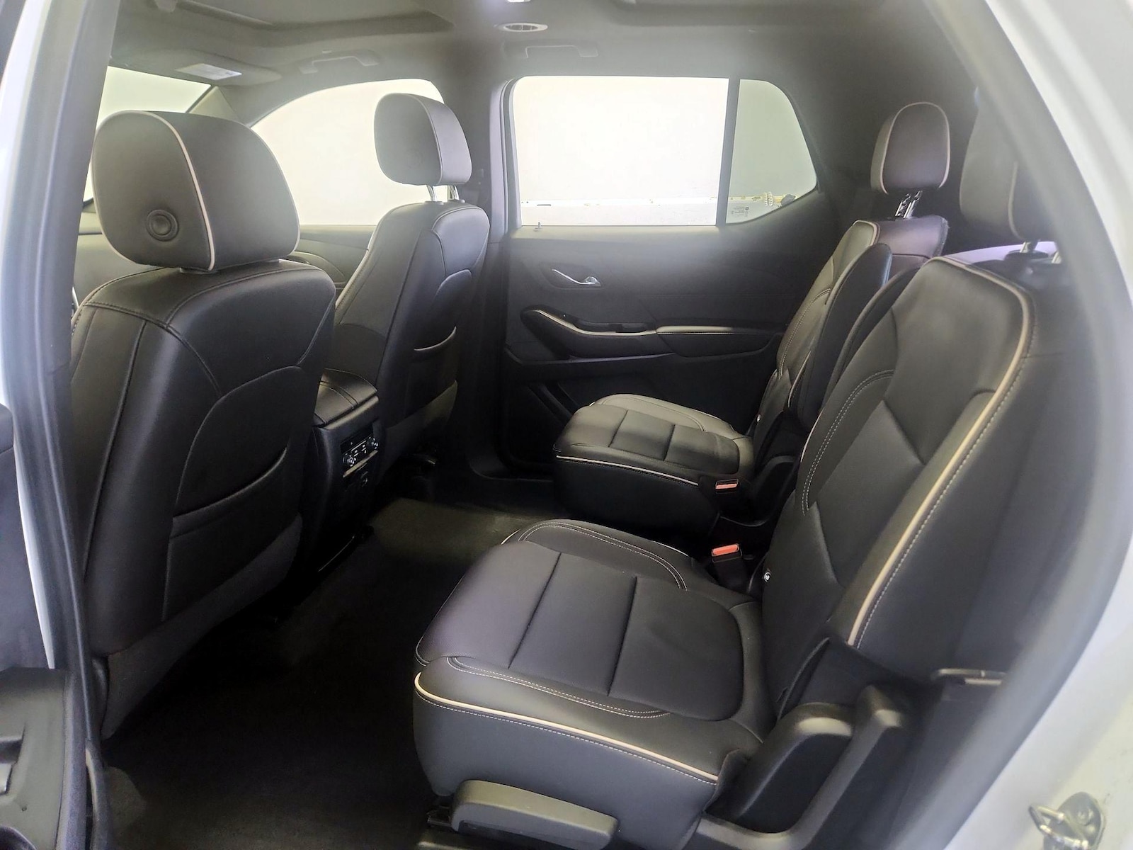 2023 Chevrolet Traverse Premier - Photo 22