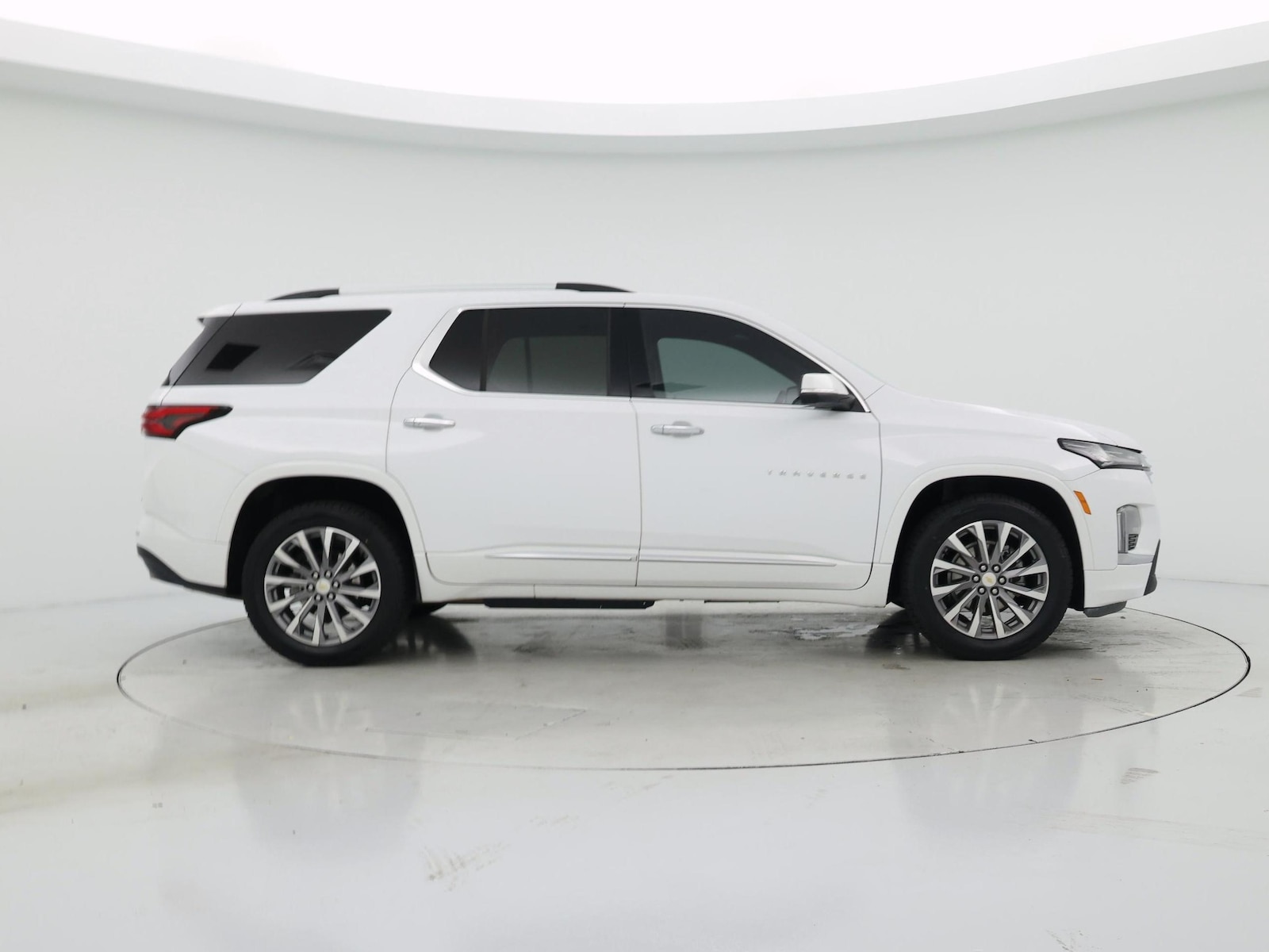 2023 Chevrolet Traverse Premier - Photo 8