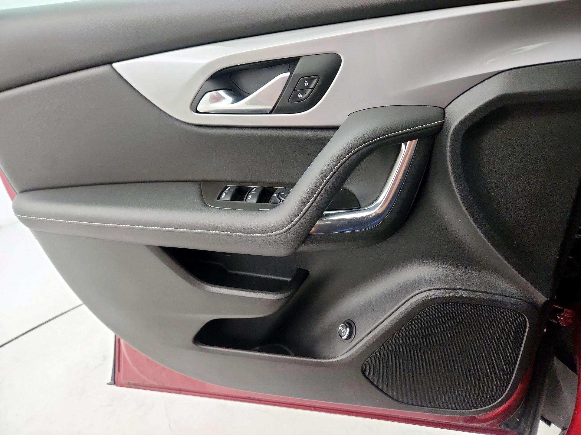 Thumbnail: 2024 Chevrolet Blazer - 12