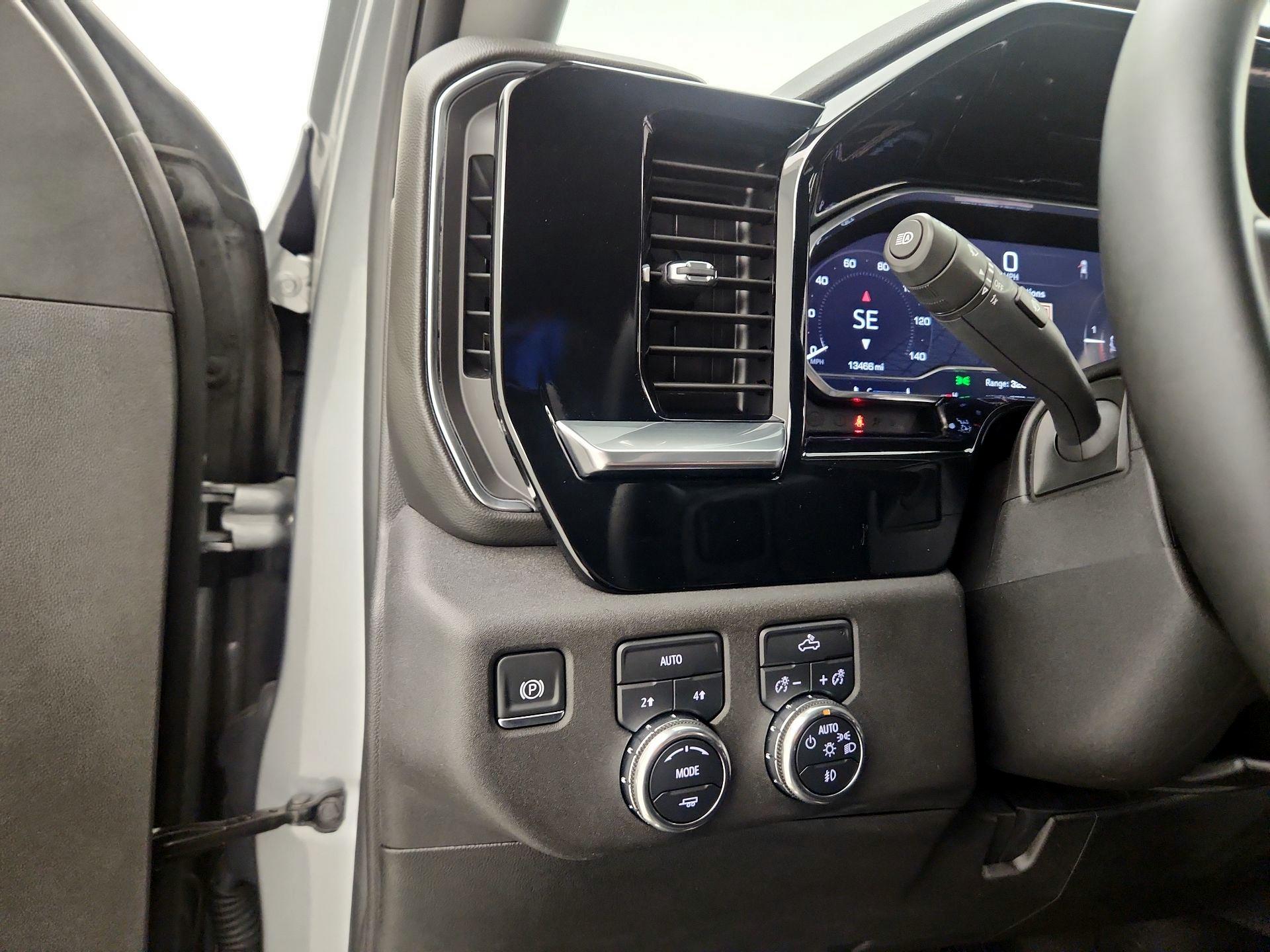 Thumbnail: 2024 GMC Sierra 1500 - 13