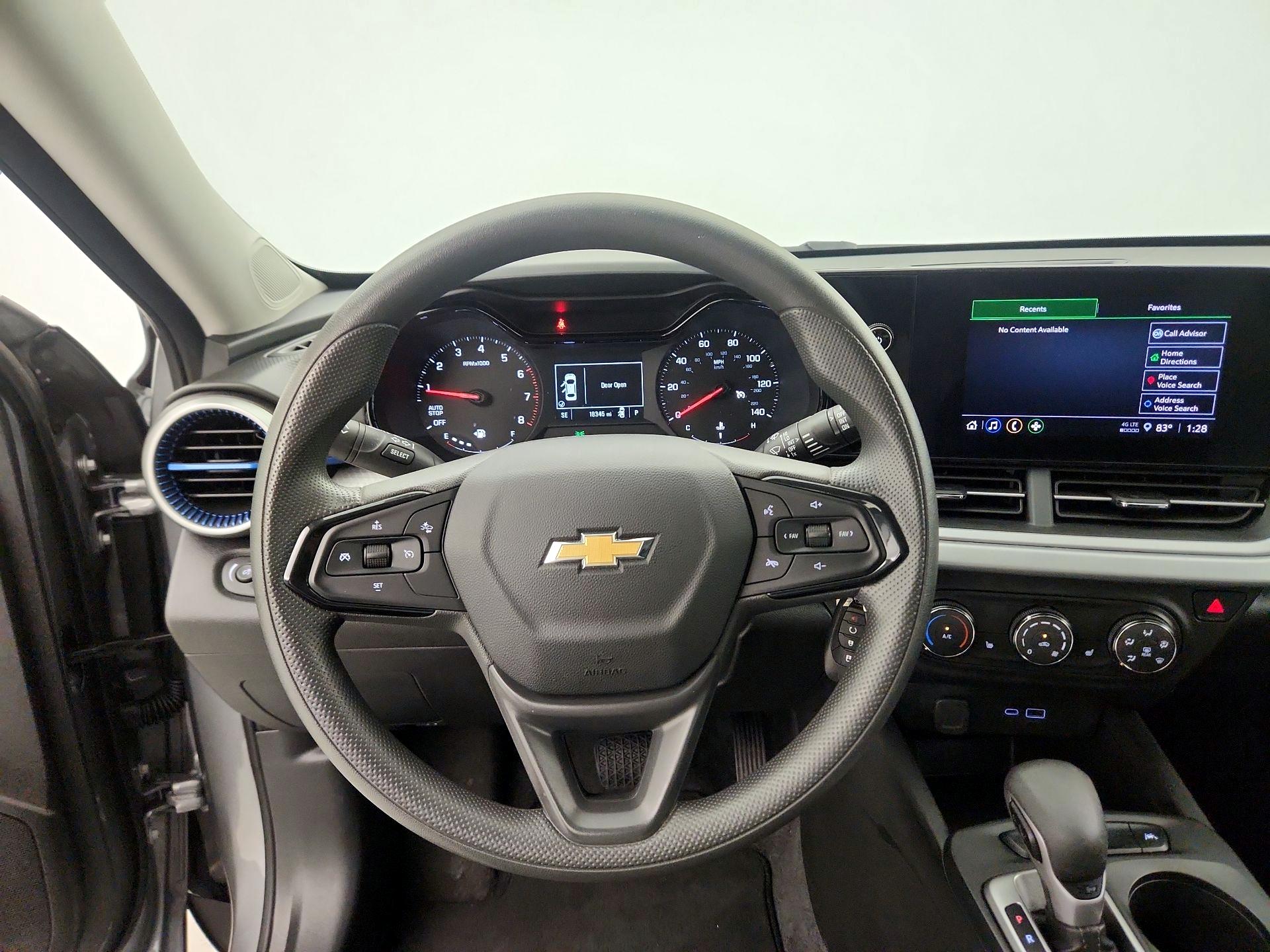 Thumbnail: 2025 Chevrolet Trax - 10