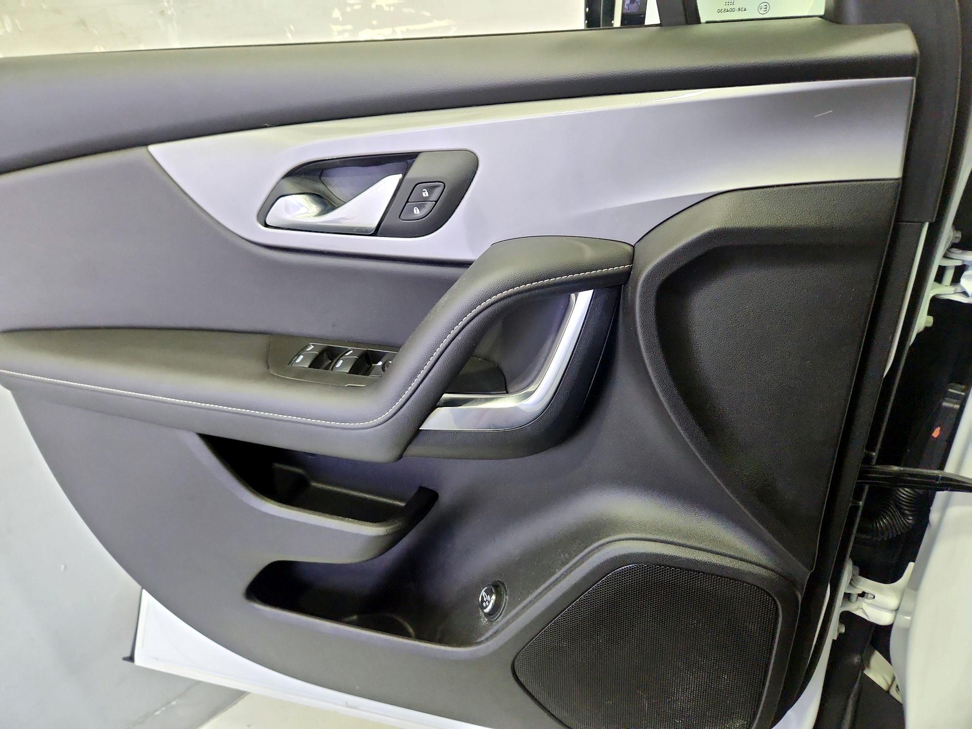 Thumbnail: 2024 Chevrolet Blazer - 12