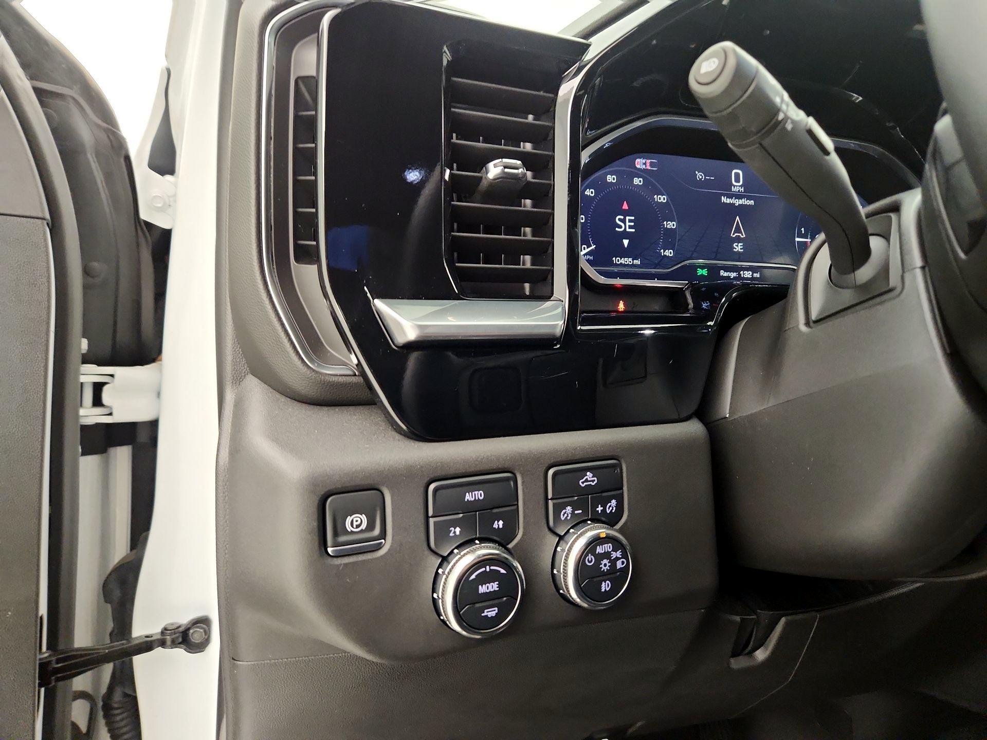 Thumbnail: 2024 GMC Sierra 1500 - 13