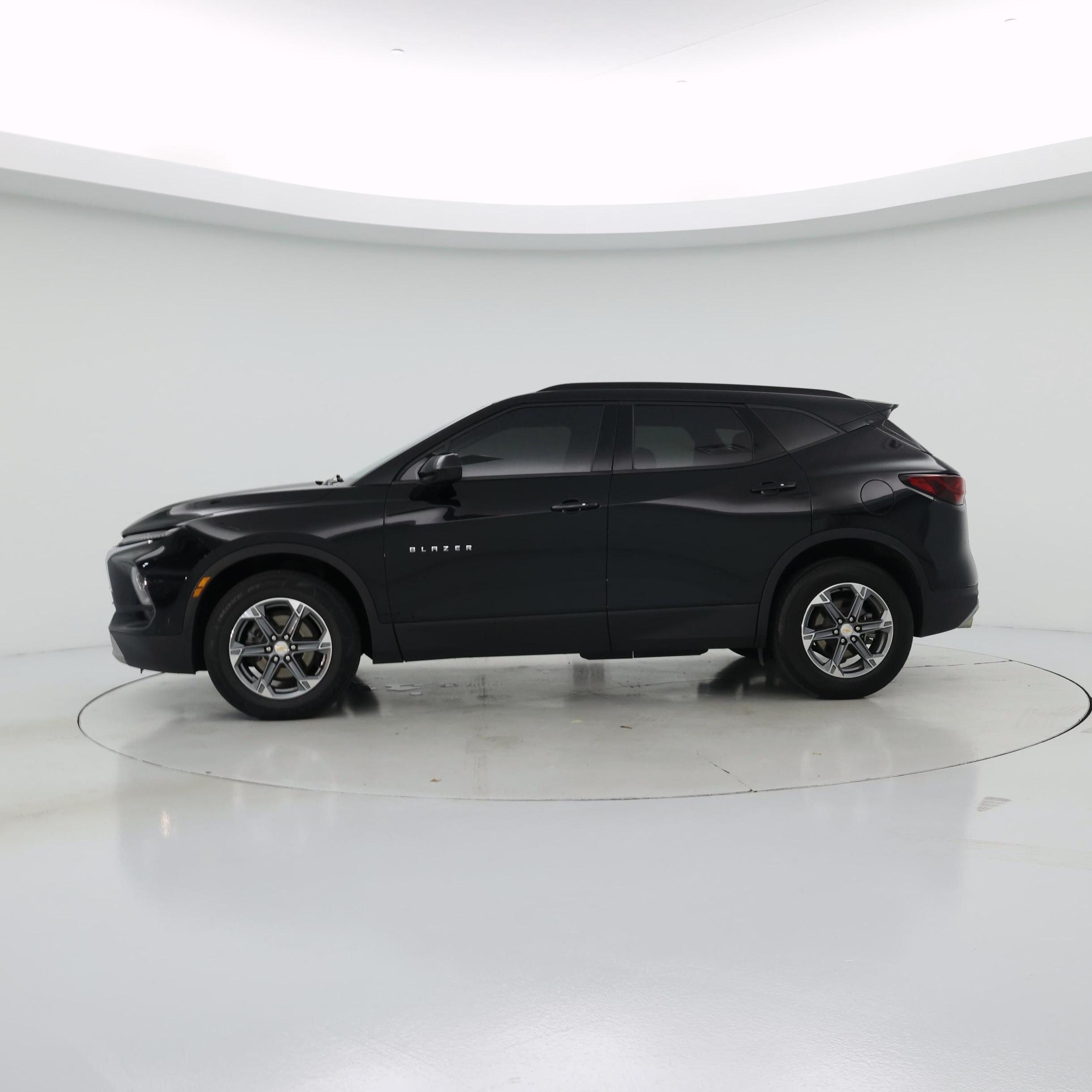 Thumbnail: 2024 Chevrolet Blazer - 3