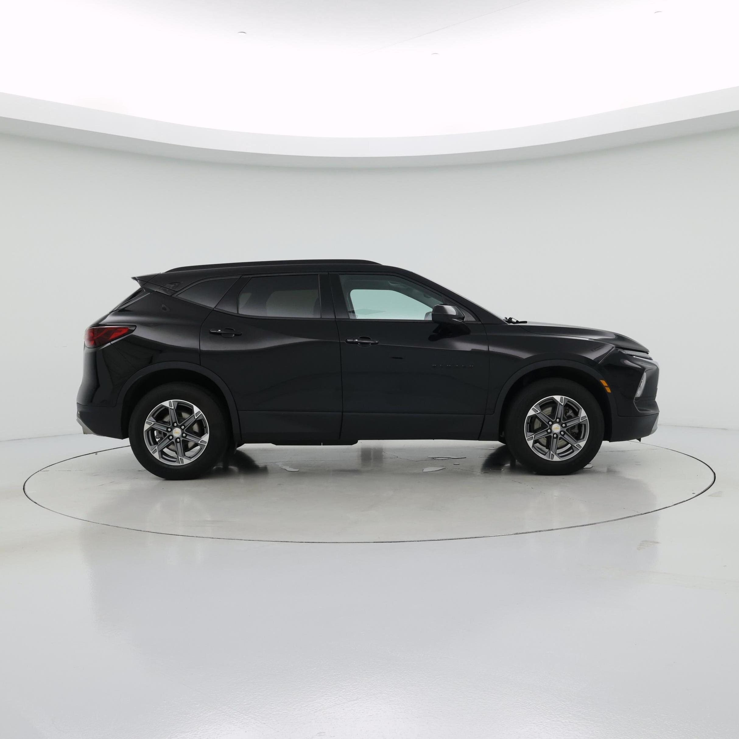 Thumbnail: 2023 Chevrolet Blazer - 7
