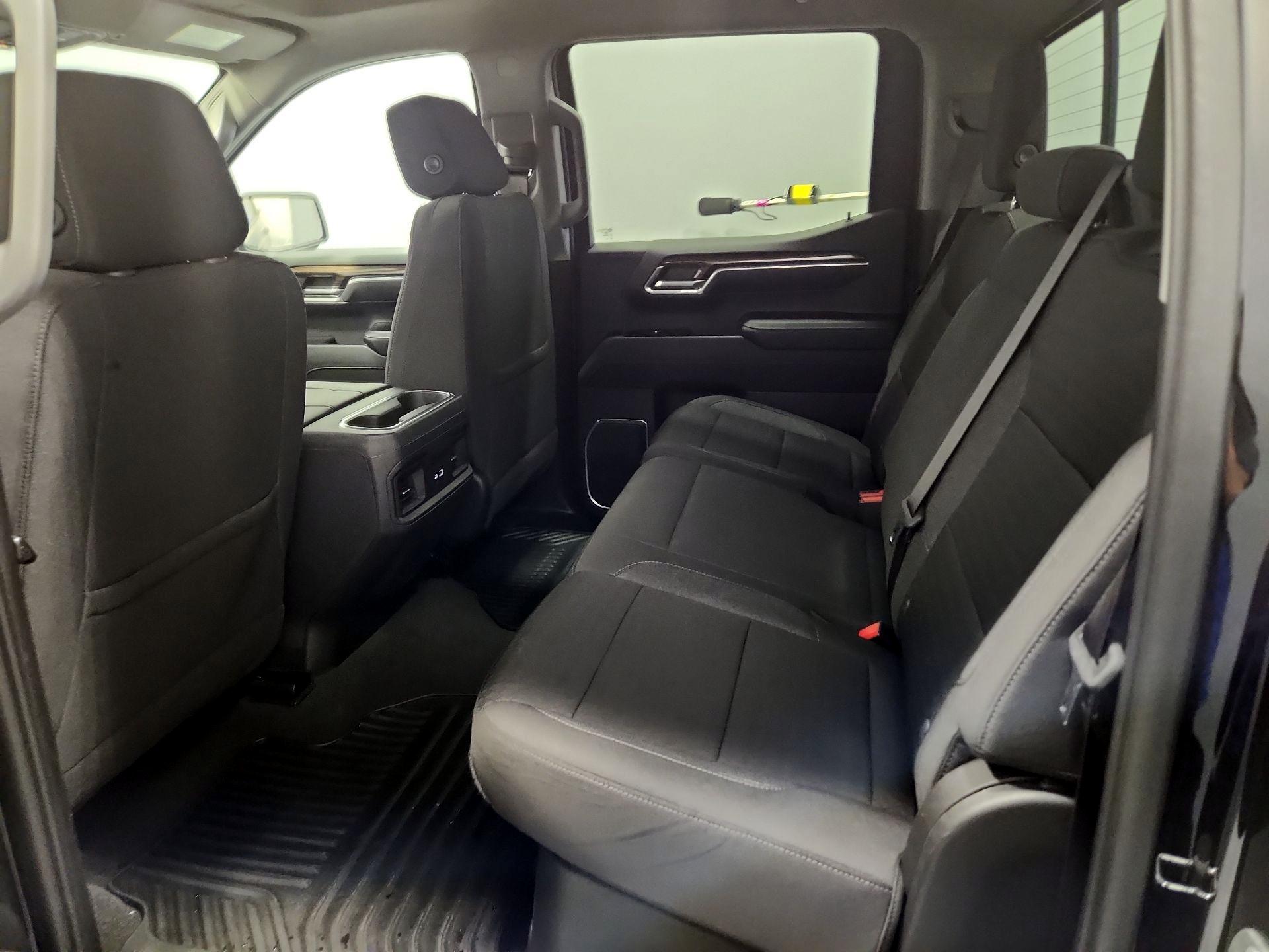 Thumbnail: 2023 Chevrolet Silverado 1500 - 20