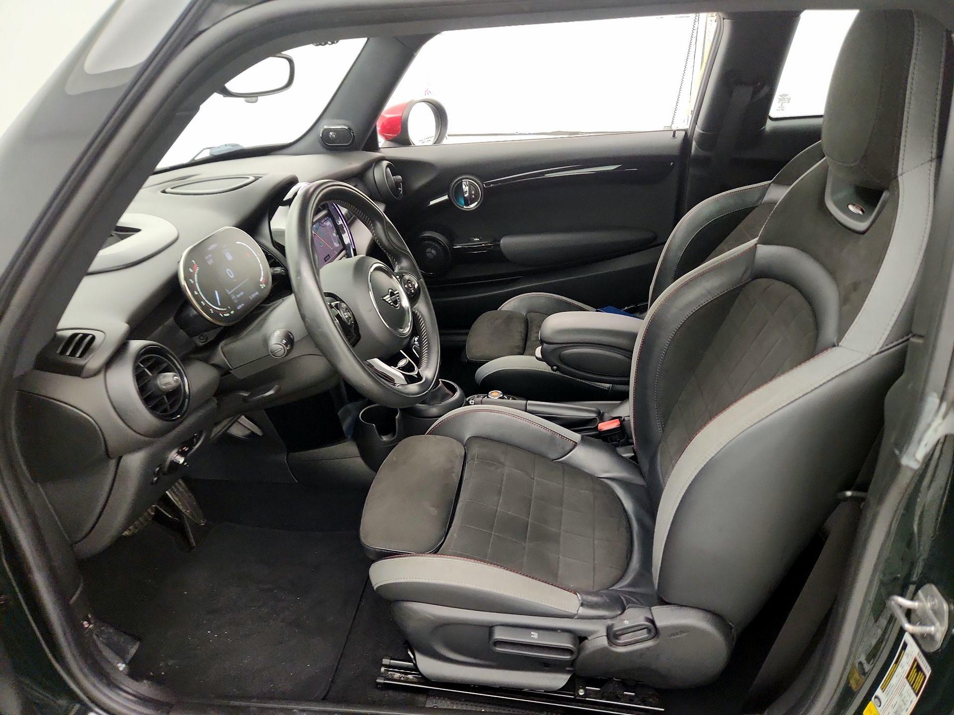 Thumbnail: 2021 MINI Cooper Hardtop - 11
