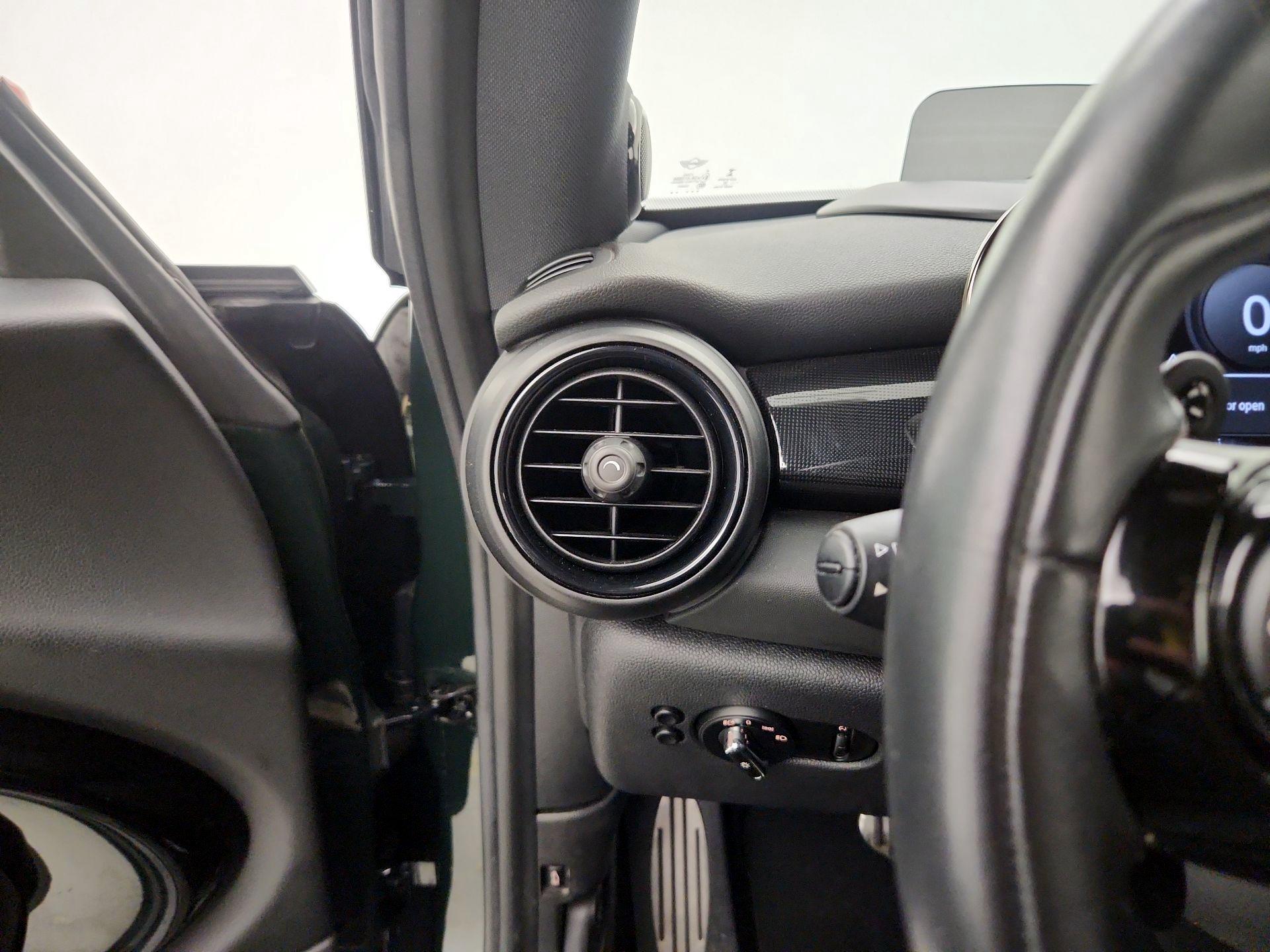 Thumbnail: 2021 MINI Cooper Hardtop - 13