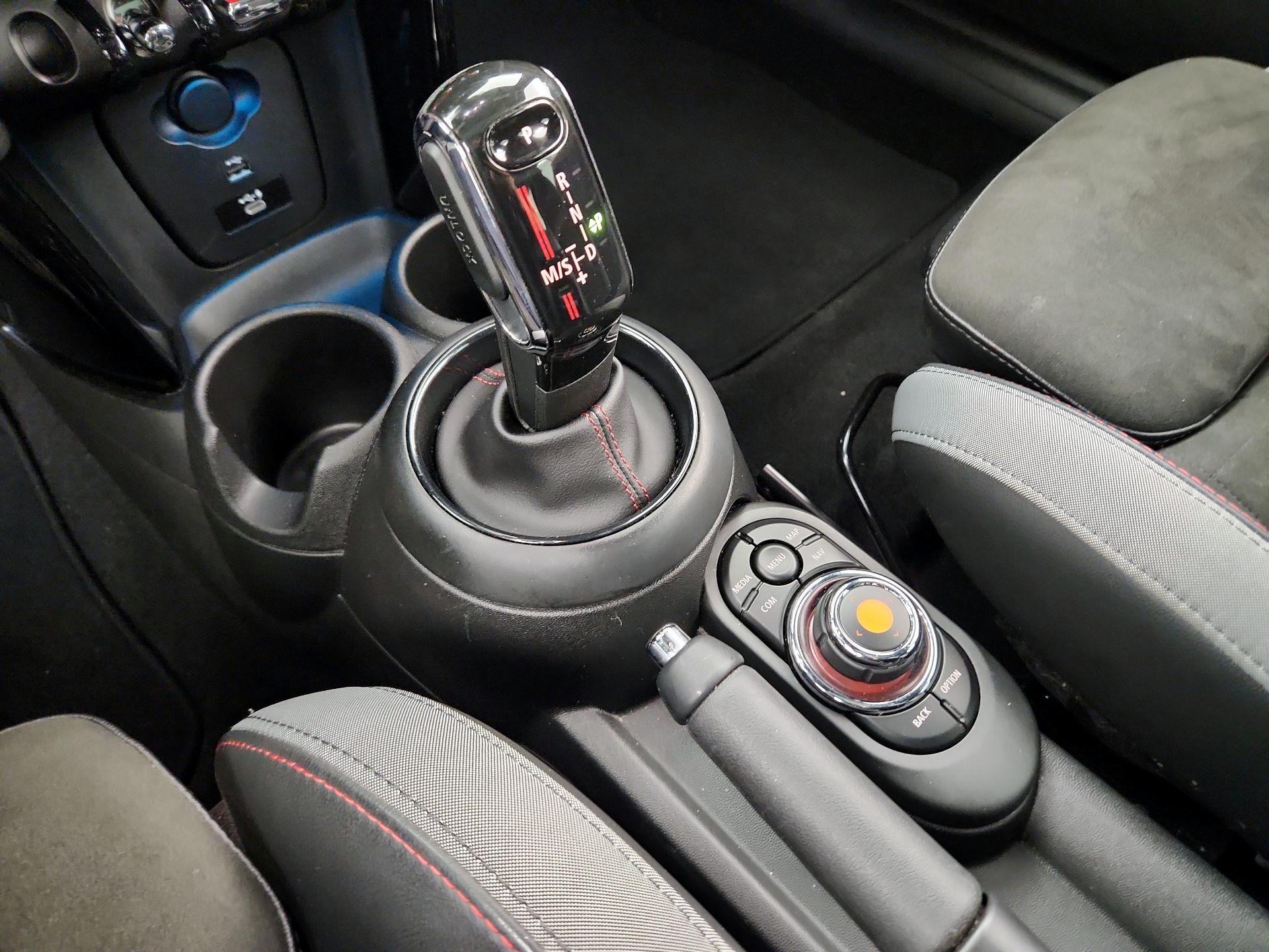 Thumbnail: 2021 MINI Cooper Hardtop - 18