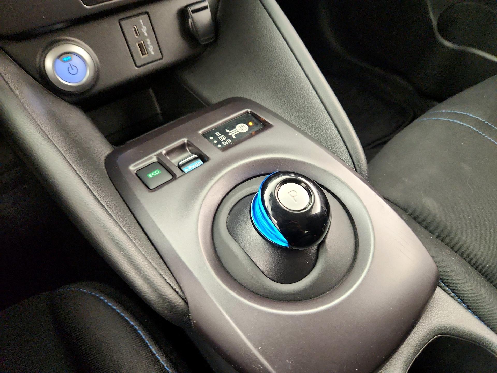 Thumbnail: 2023 Nissan Leaf - 17