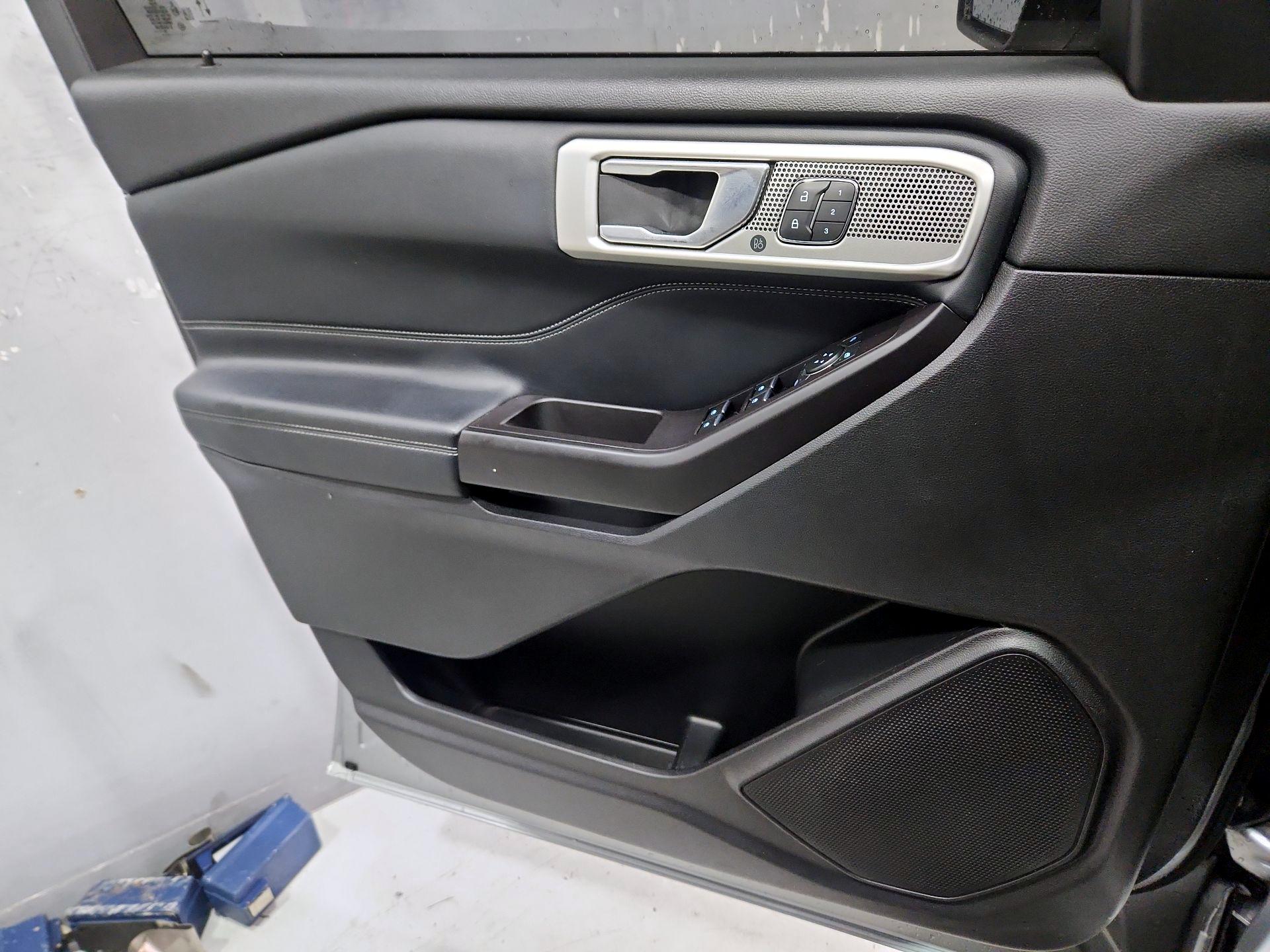 Thumbnail: 2020 Ford Explorer - 12