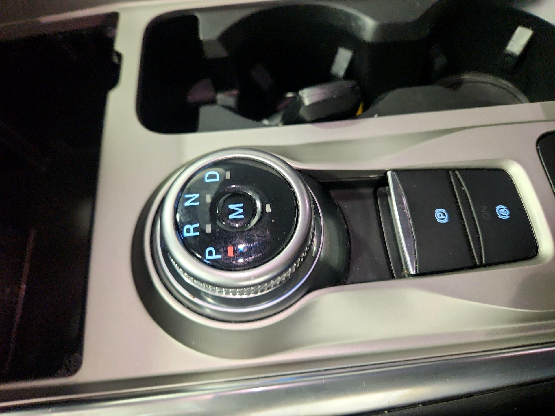 Thumbnail: 2020 Ford Explorer - 17