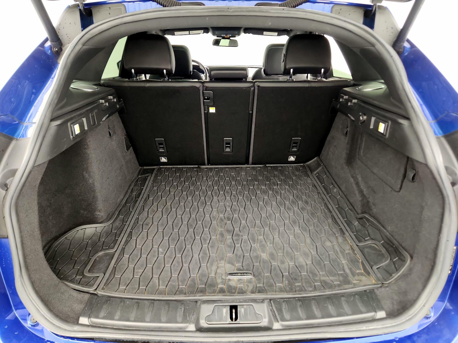 2018 Jaguar F-PACE S - Photo 23