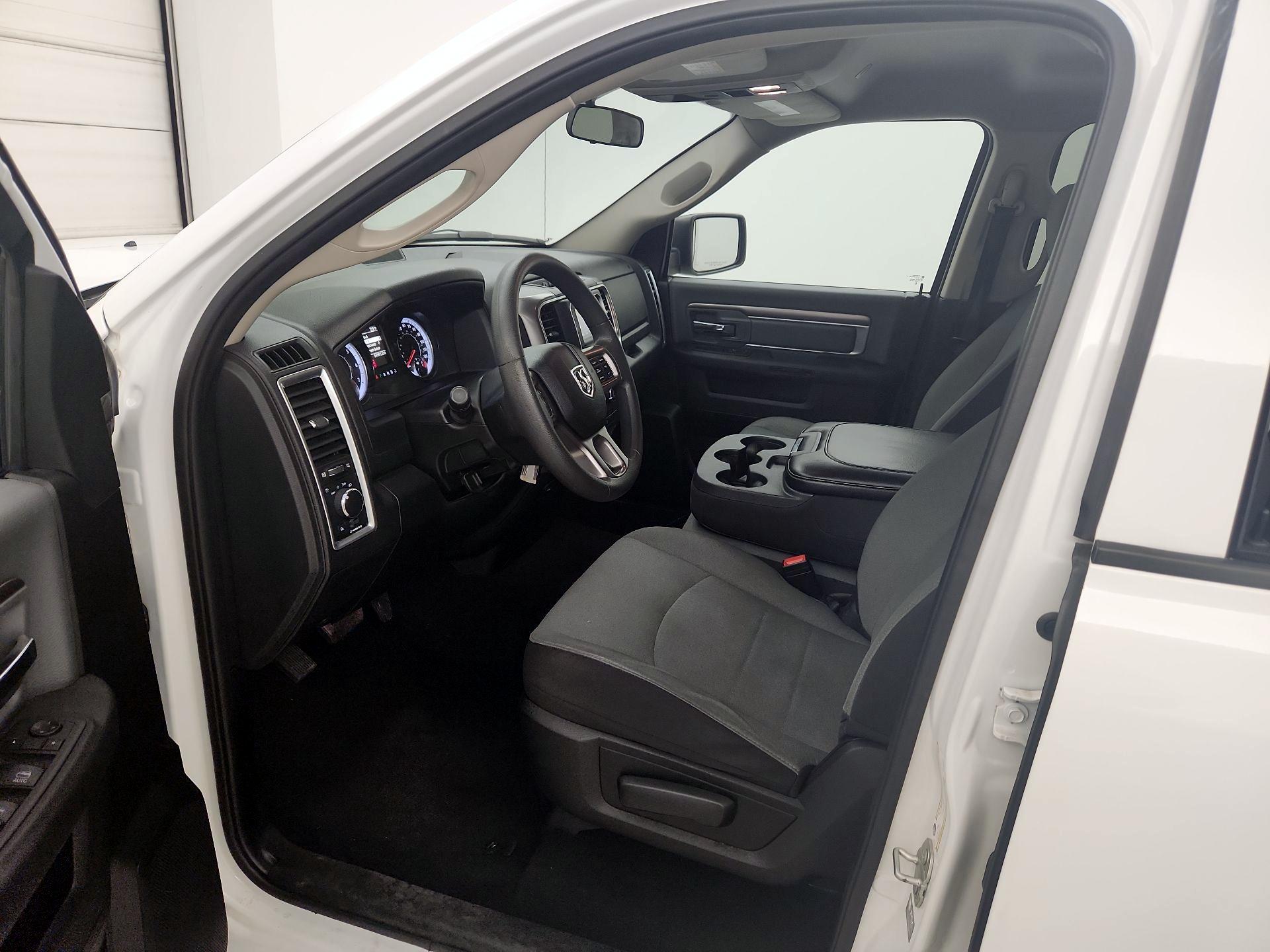 Thumbnail: 2024 RAM 1500 Classic - 11