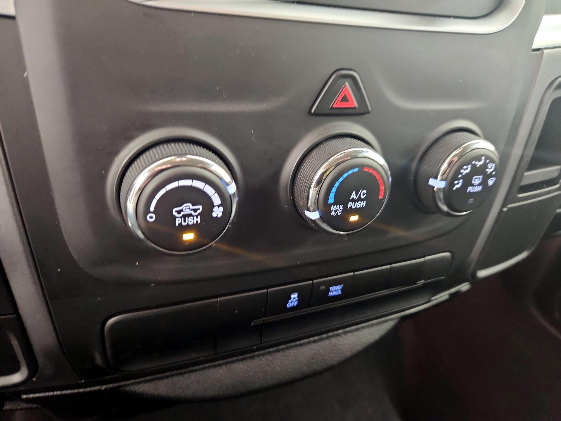 Thumbnail: 2024 RAM 1500 Classic - 16