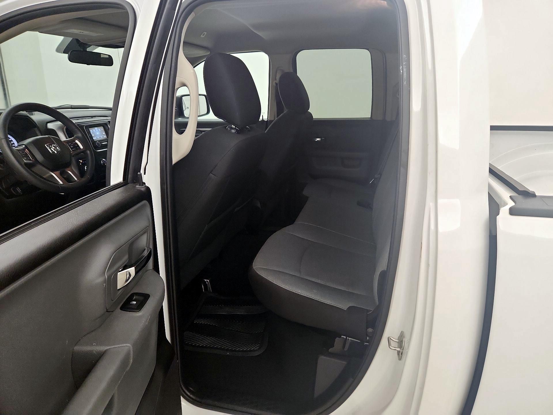Thumbnail: 2024 RAM 1500 Classic - 19